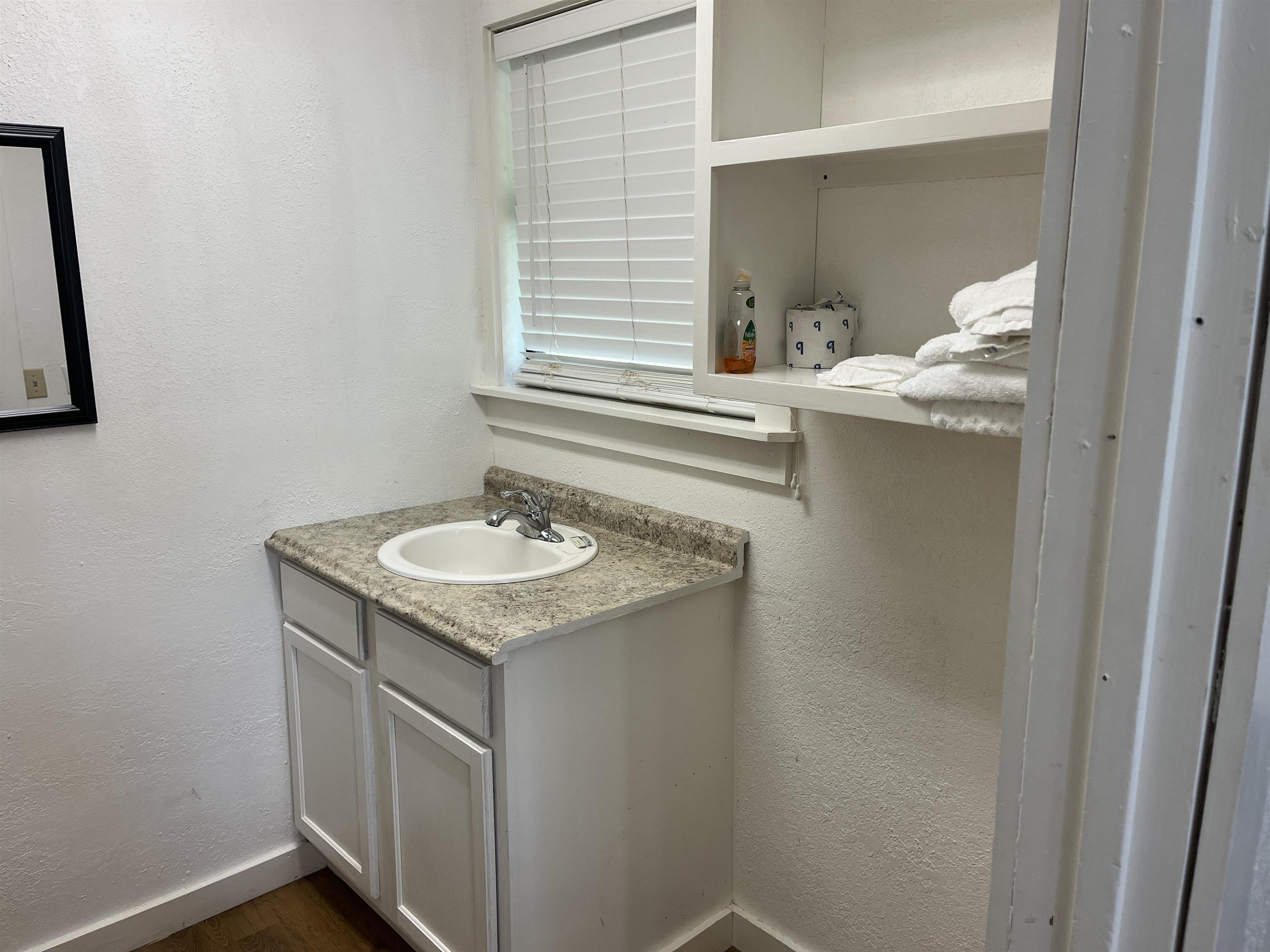 Photo 7 - Commercial / Industrial for sale – 75  Ruddells  Yes Mountain View, AR