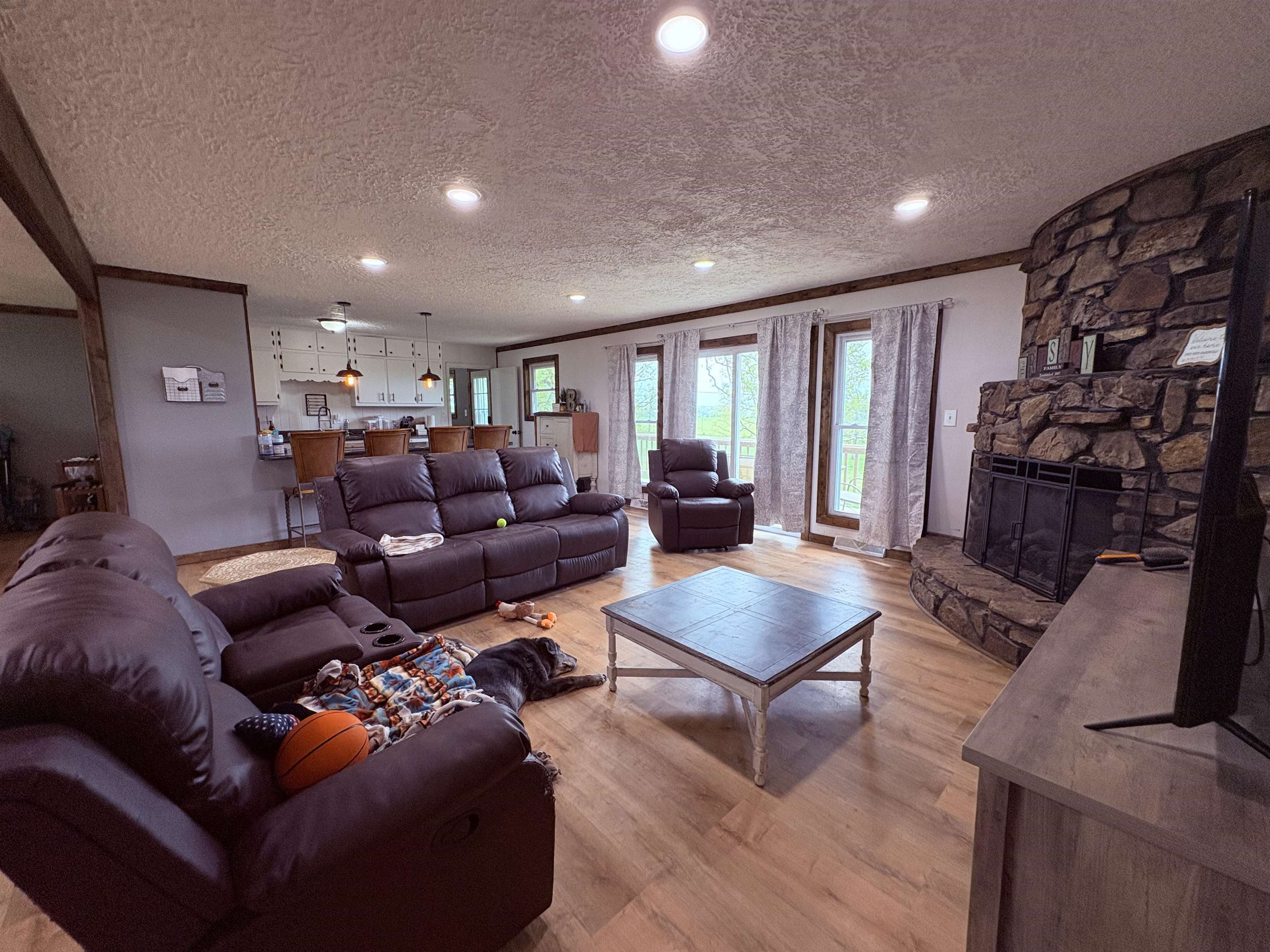 Photo 13 - Residential for sale – 621  Hwy 62 W   Ash Flat, AR