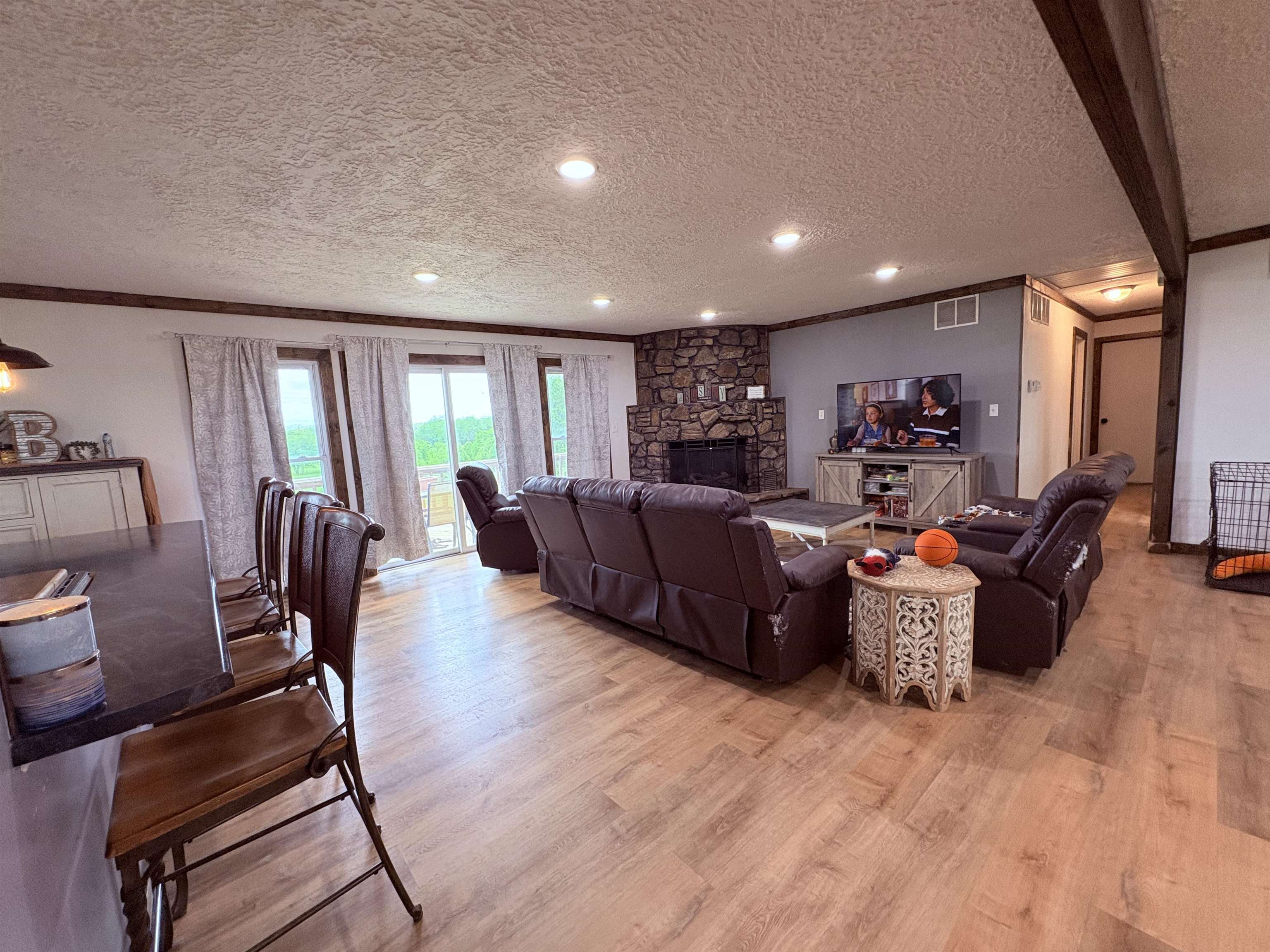 Photo 3 - Residential for sale – 621  Hwy 62 W   Ash Flat, AR