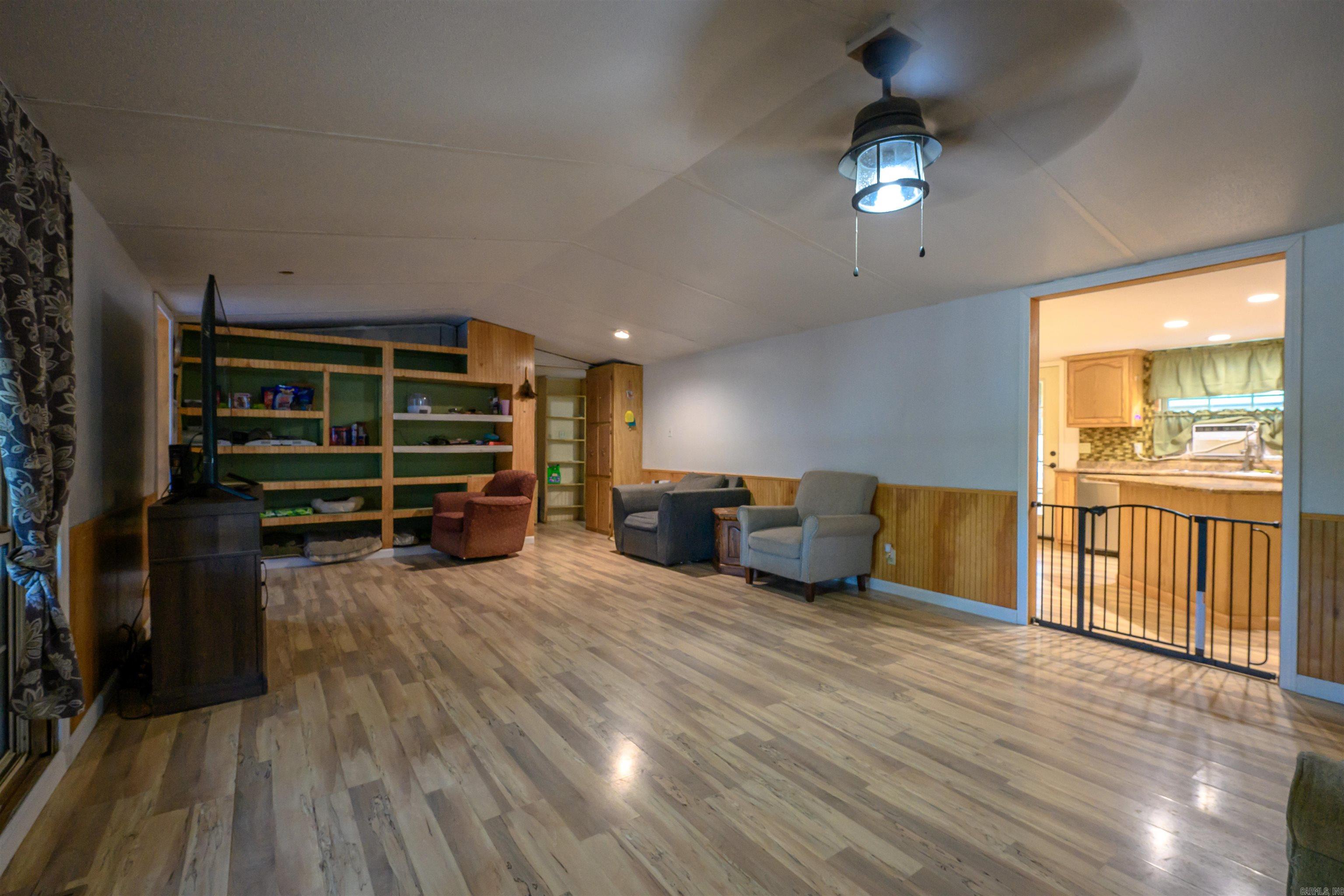 Photo 13 - Residential for sale – 340 N Main   Mount Pleasant, AR