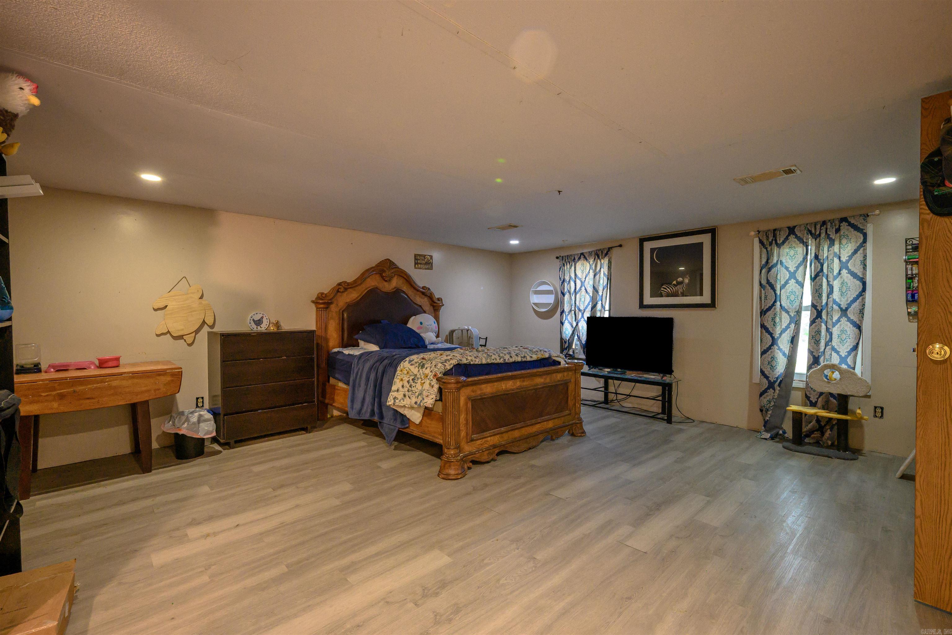 Photo 16 - Residential for sale – 340 N Main   Mount Pleasant, AR