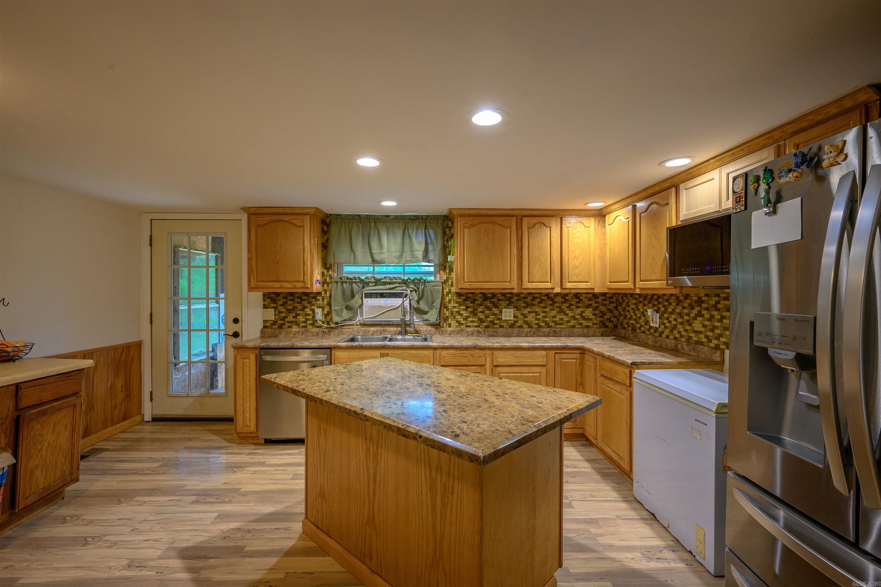 Photo 4 - Residential for sale – 340 N Main   Mount Pleasant, AR