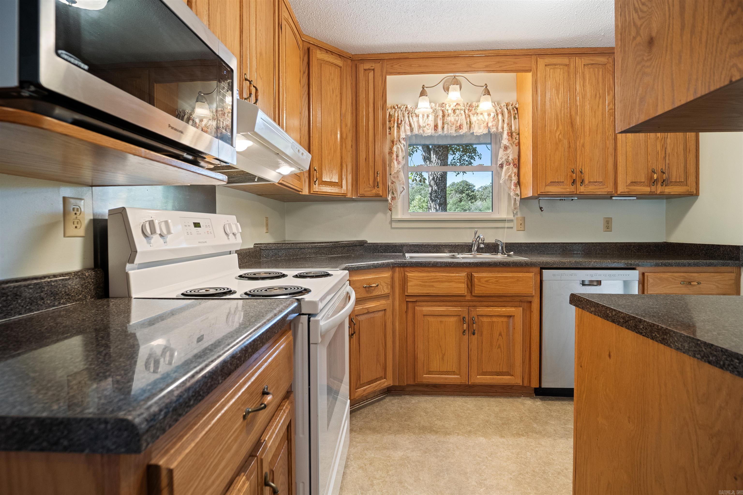 Photo 10 - Residential for sale – 11  Awi   Cherokee Village, AR