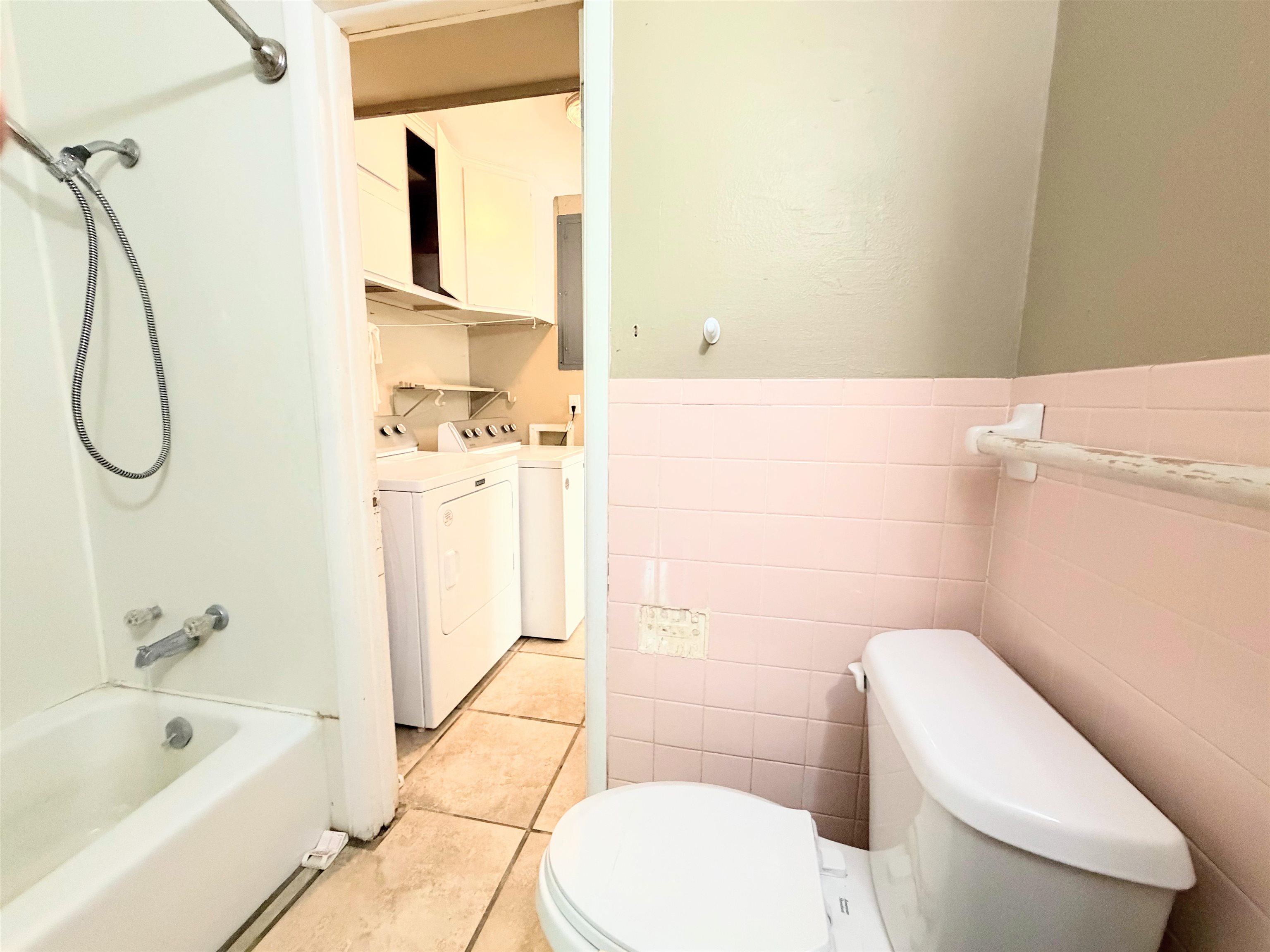 Photo 11 - Residential for sale – 1302  Orchard   Horseshoe Bend, AR