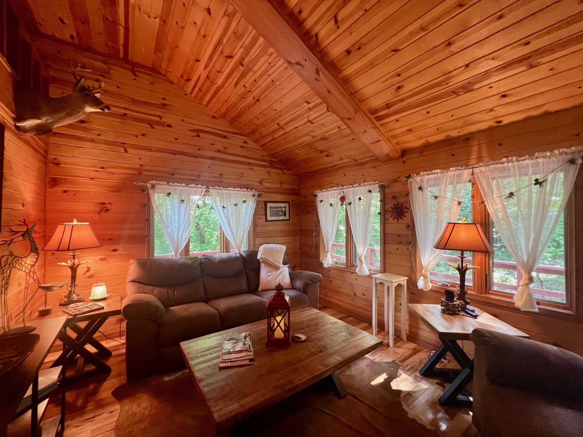 Photo 11 - Residential for sale – 8601  Nine Mile Ridge   Hardy, AR