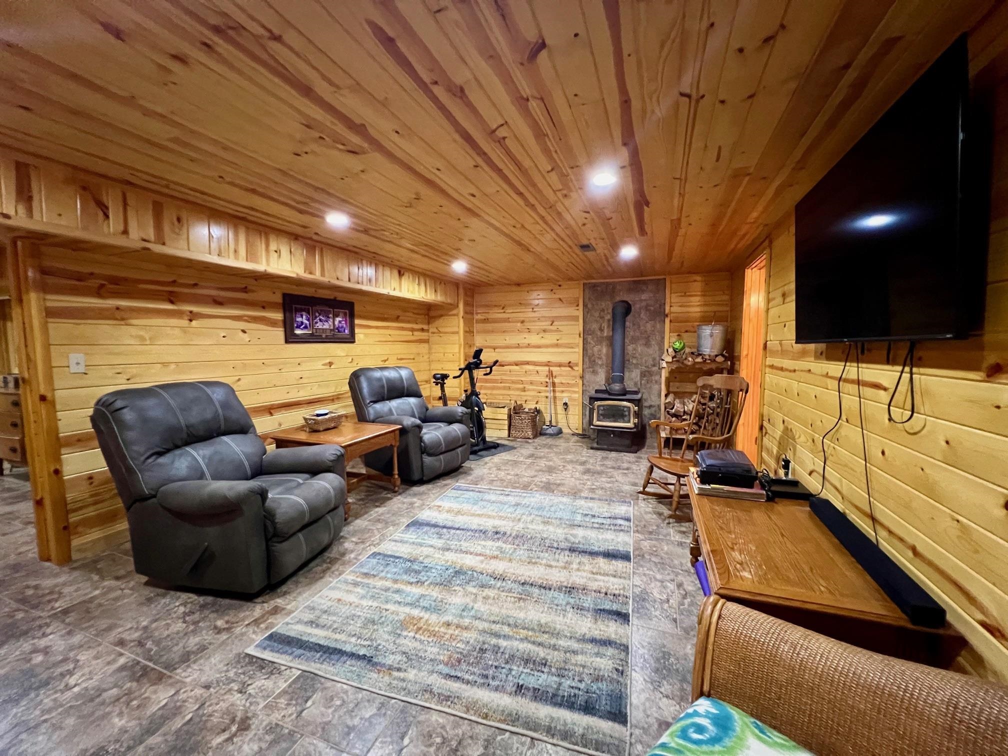 Photo 17 - Residential for sale – 8601  Nine Mile Ridge   Hardy, AR