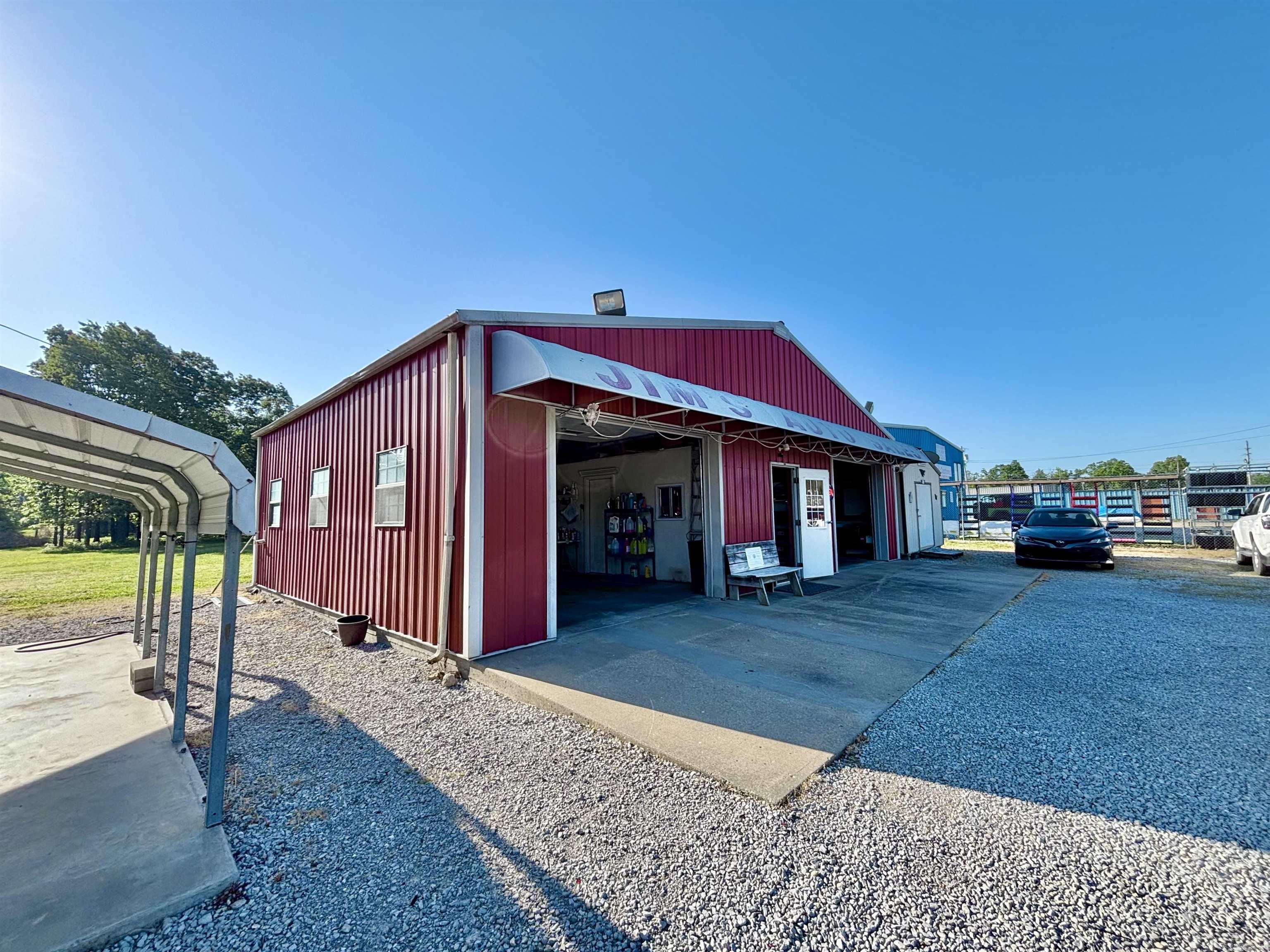 Commercial / Industrial for sale – 2896  Highway 62 412   Highland, AR