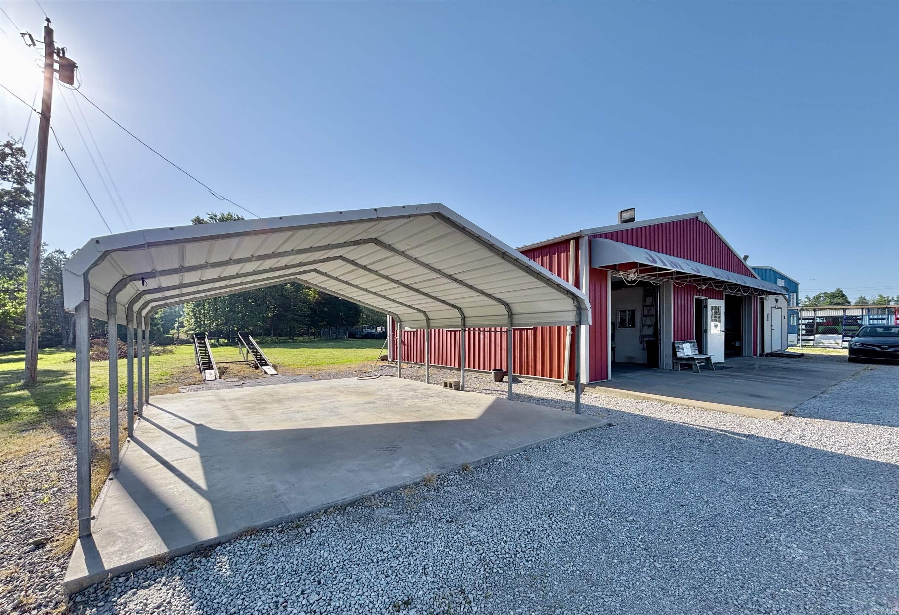 Photo 2 - Commercial / Industrial for sale – 2896  Highway 62 412   Highland, AR