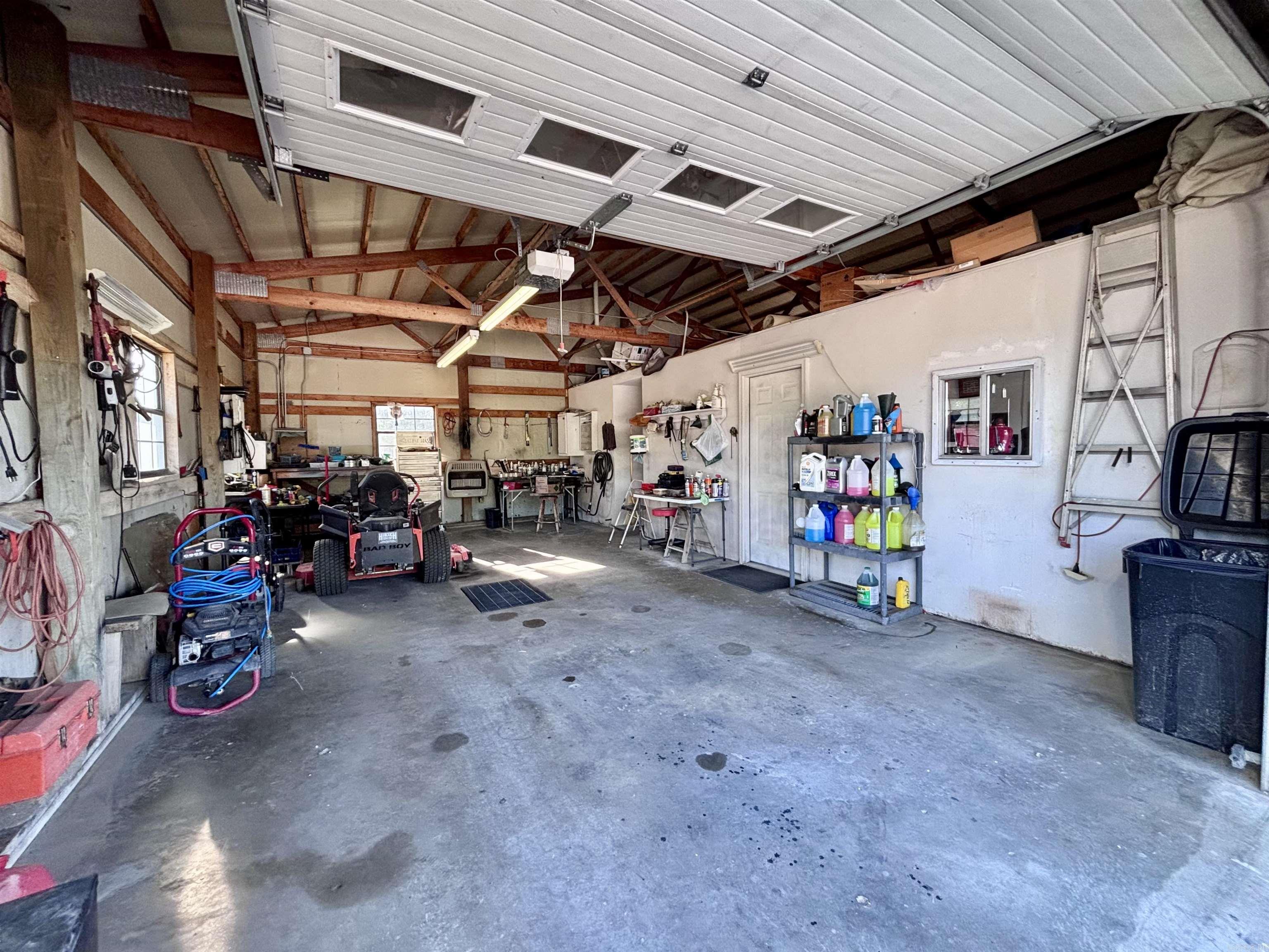 Photo 12 - Commercial / Industrial for sale – 2896  Highway 62 412   Highland, AR