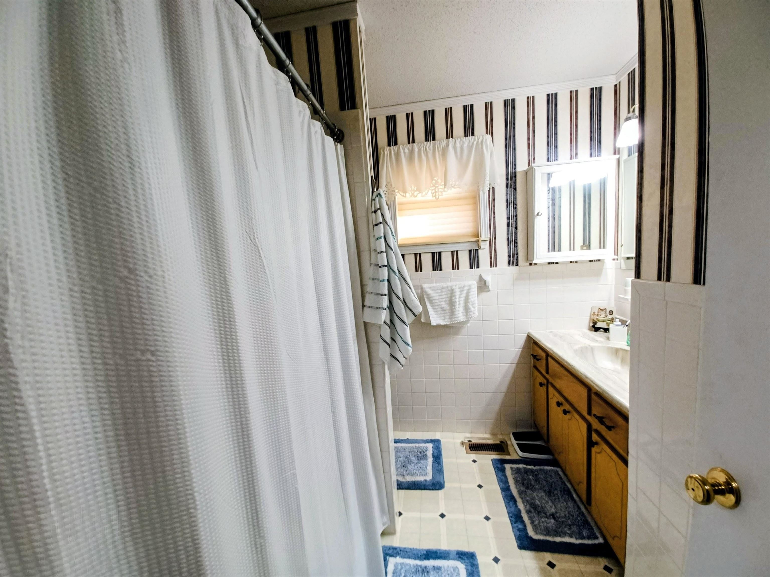 Photo 13 - Residential for sale – 312  Royal   Horseshoe Bend, AR