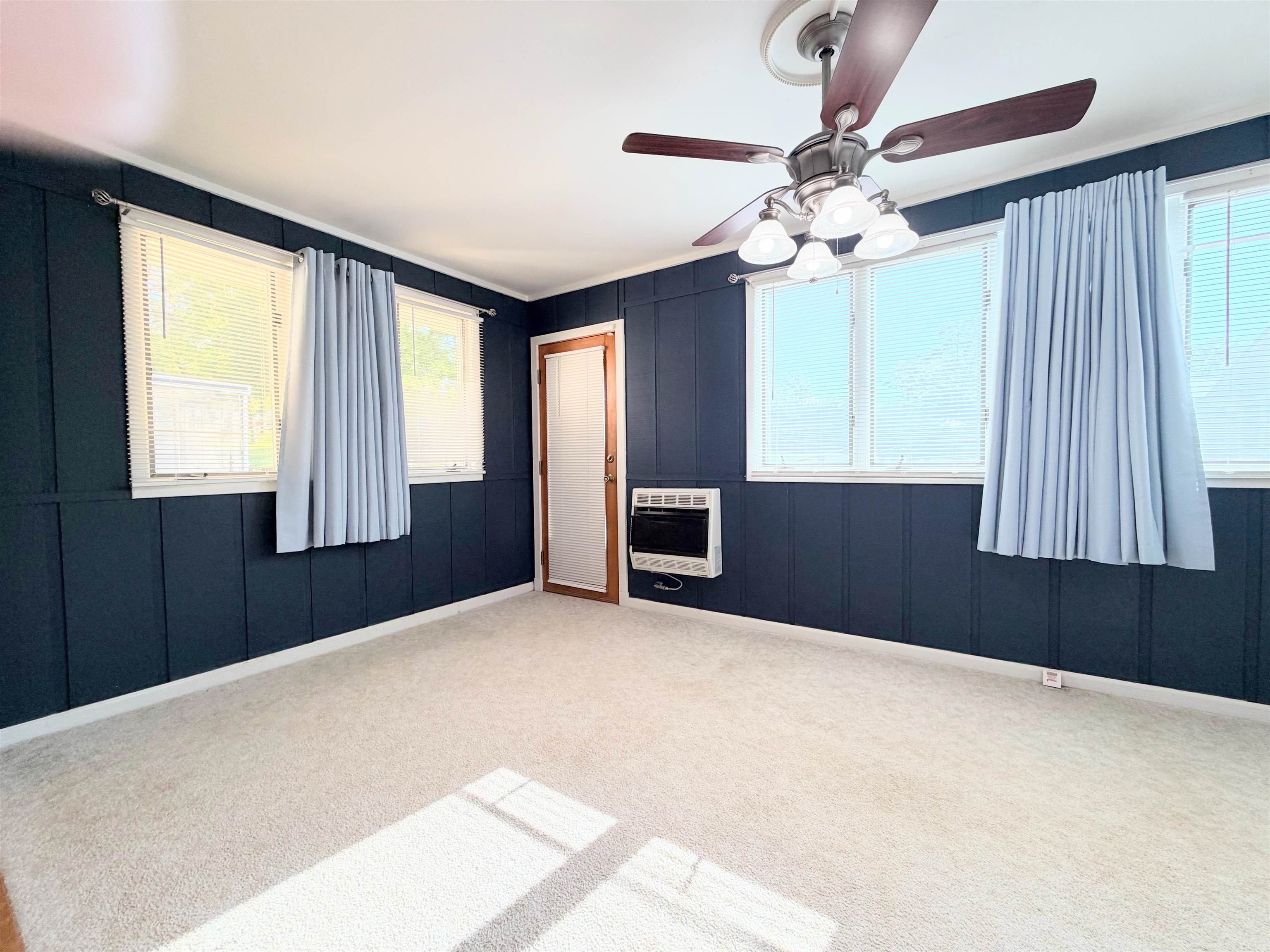 Photo 5 - Residential for sale – 312  Royal   Horseshoe Bend, AR