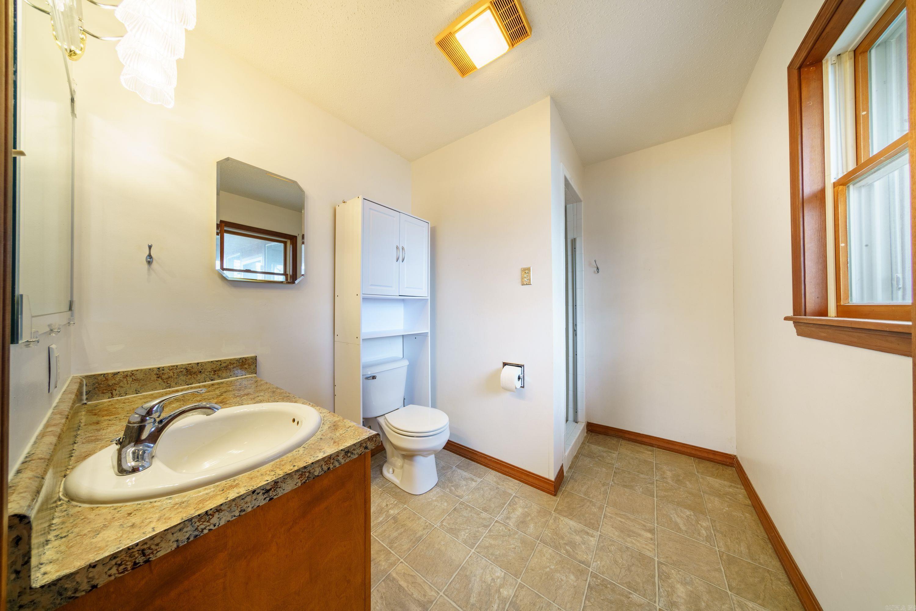 Photo 15 - Residential for sale – 909  Twilight Dr   Horseshoe Bend, AR