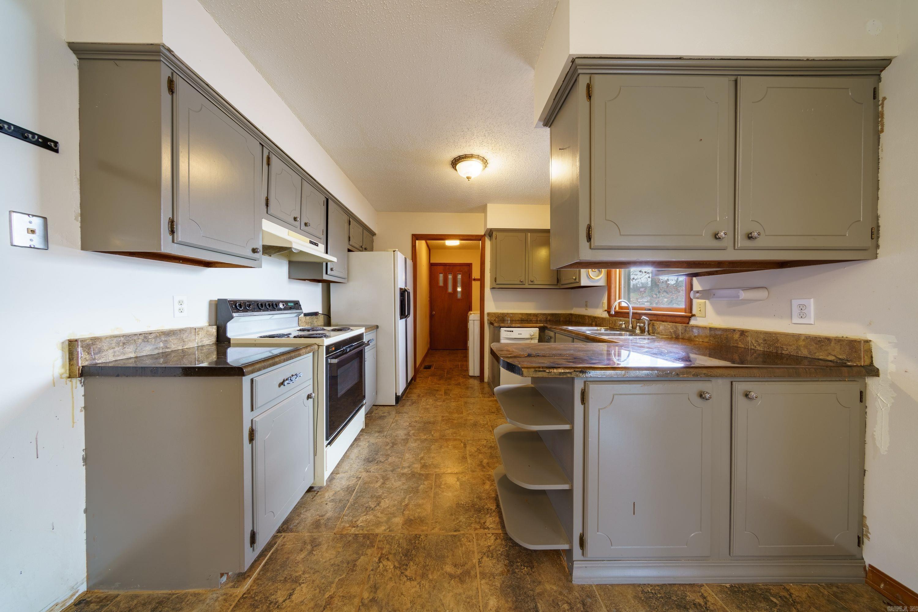 Photo 8 - Residential for sale – 909  Twilight Dr   Horseshoe Bend, AR