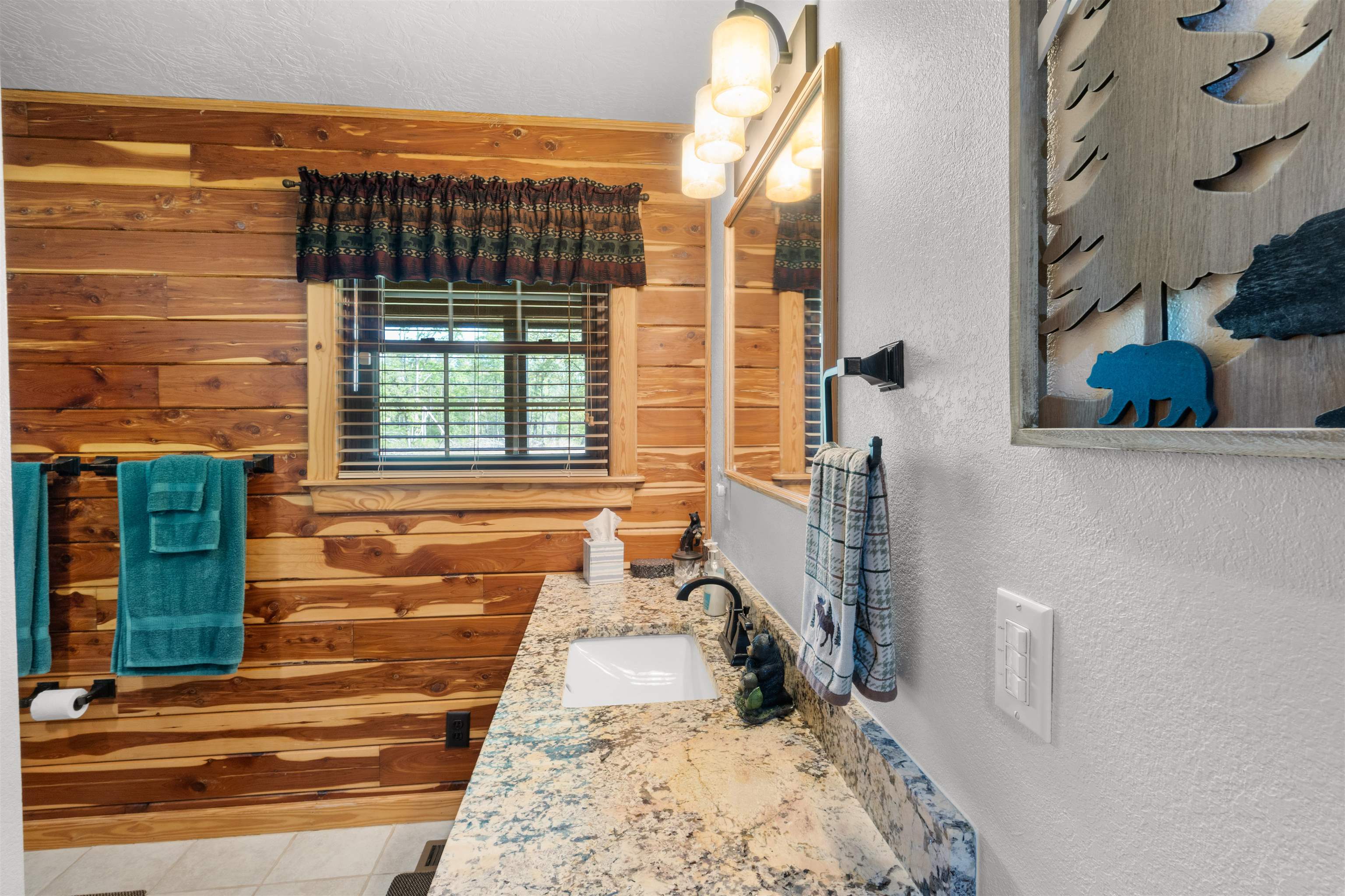 Photo 11 - Residential for sale – 854  Hurricane Creek Rd.   Melbourne, AR