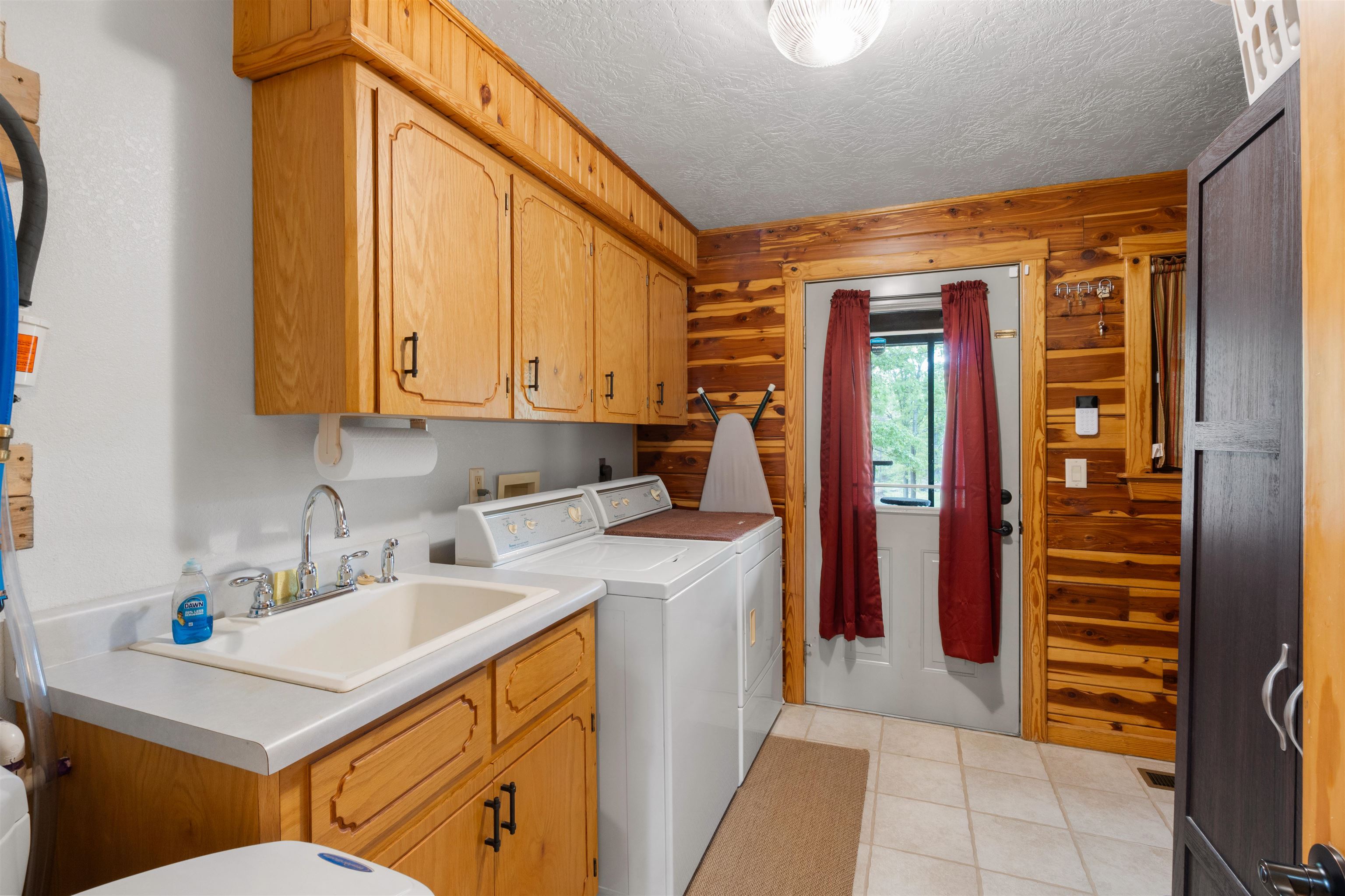 Photo 13 - Residential for sale – 854  Hurricane Creek Rd.   Melbourne, AR