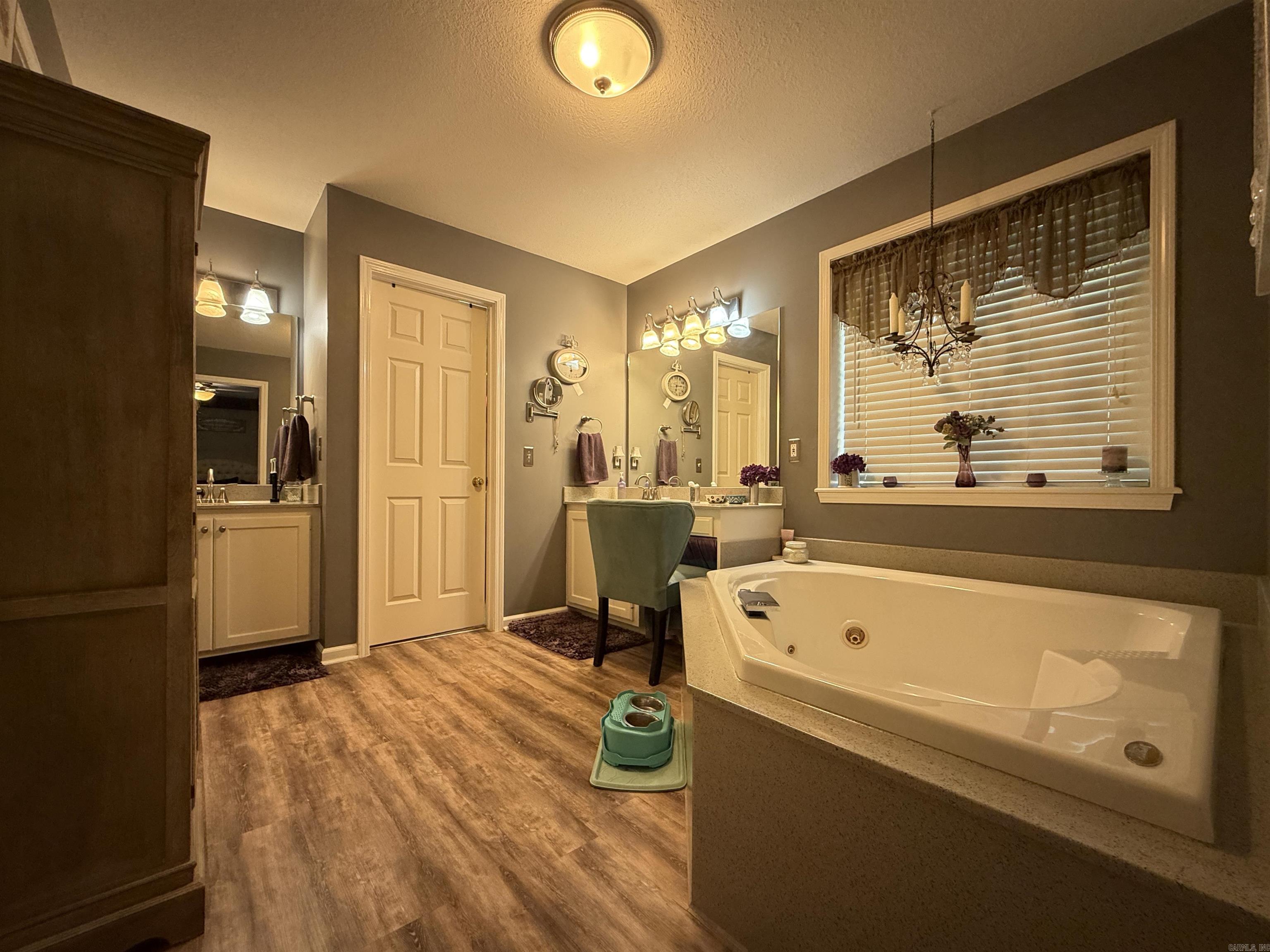 Photo 33 - Residential for sale – 7  Oak Meadow Cove   Batesville, AR