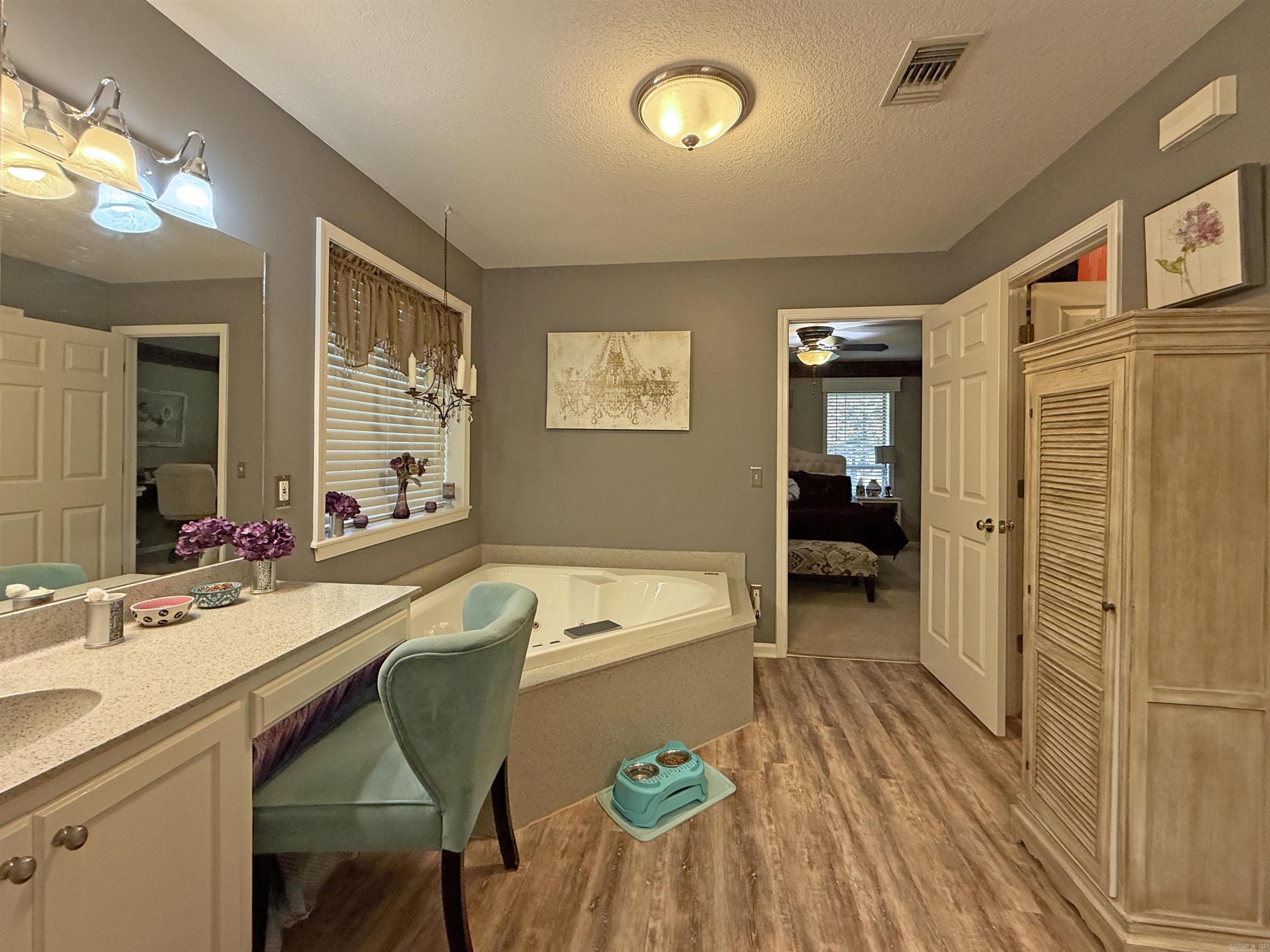 Photo 36 - Residential for sale – 7  Oak Meadow Cove   Batesville, AR