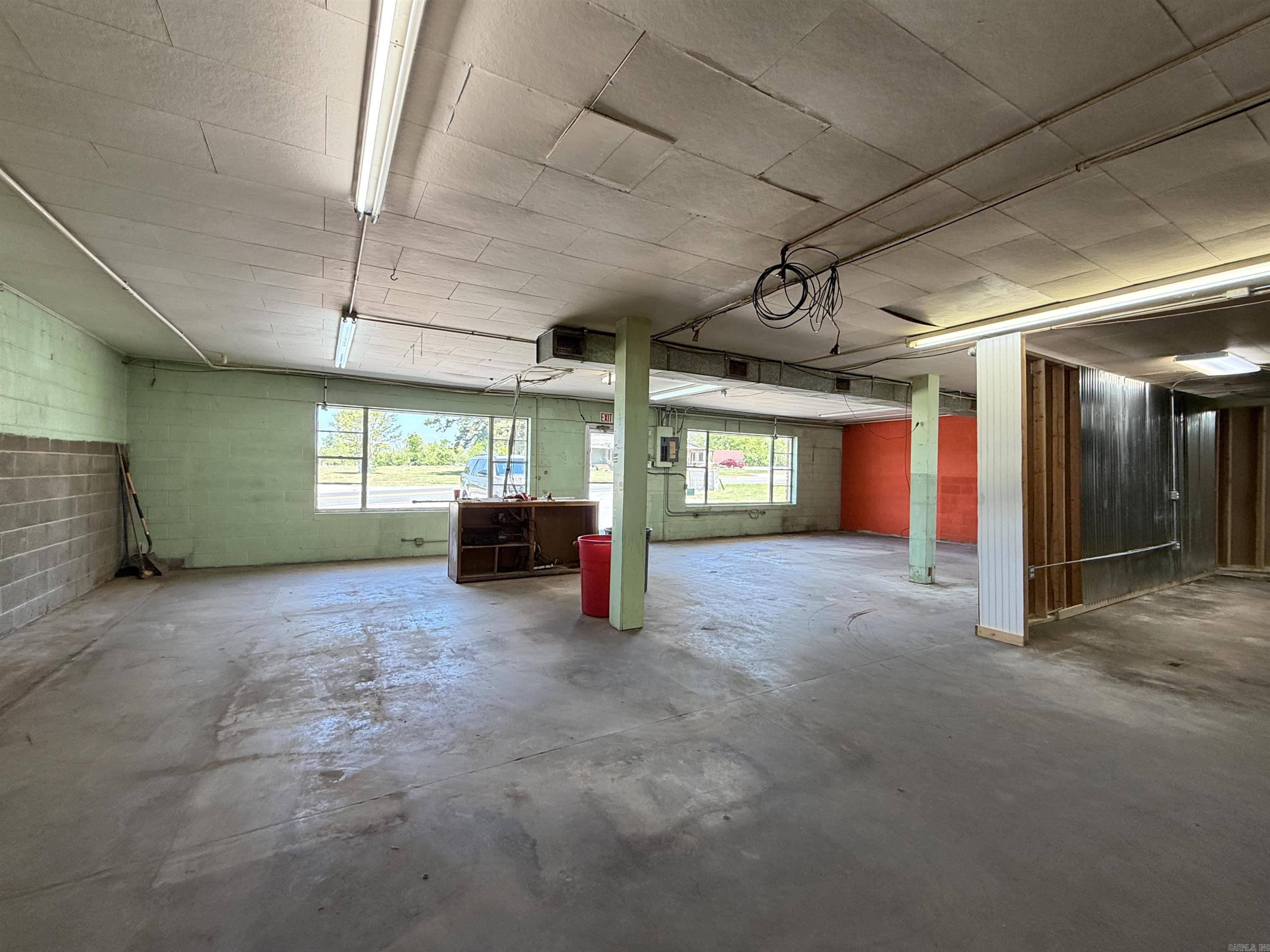 Photo 22 - Commercial / Industrial for sale – 6435  Bethesda   Batesville, AR