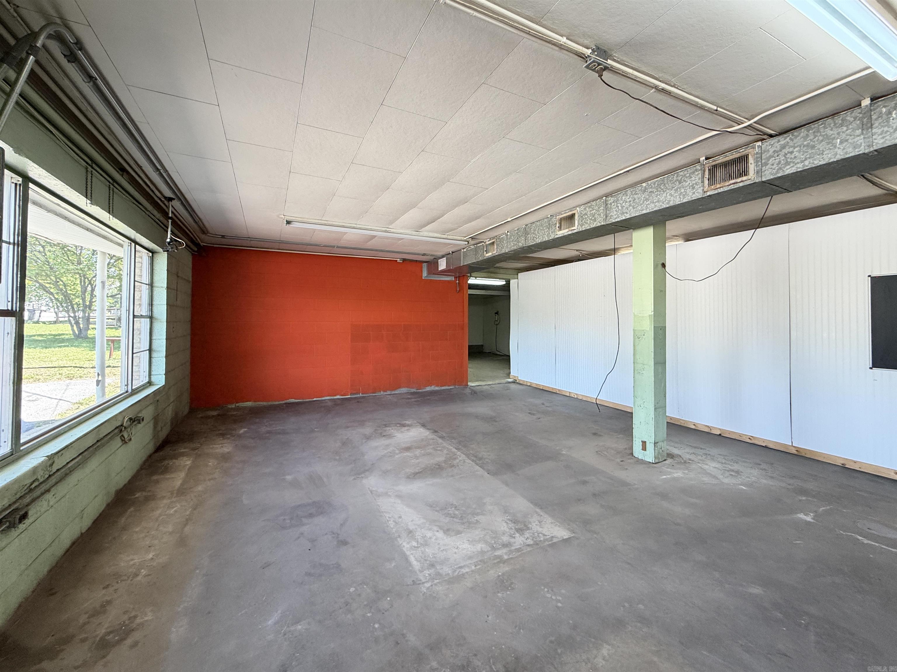 Photo 24 - Commercial / Industrial for sale – 6435  Bethesda   Batesville, AR