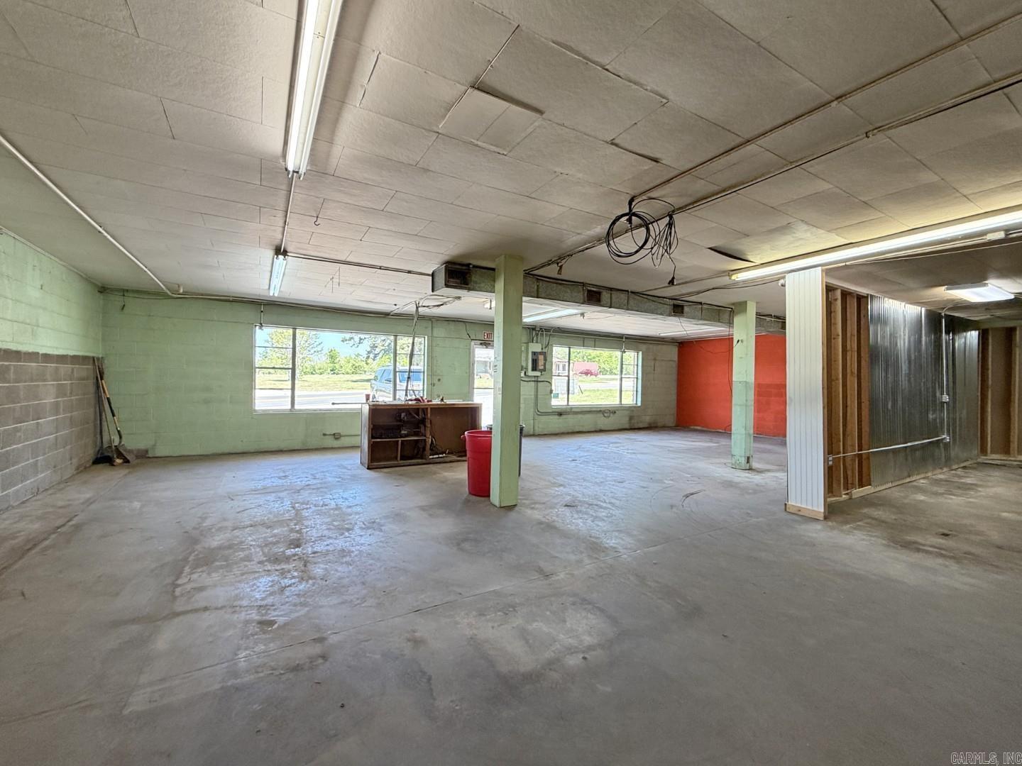 Photo 7 - Commercial / Industrial for sale – 6435  Bethesda   Batesville, AR