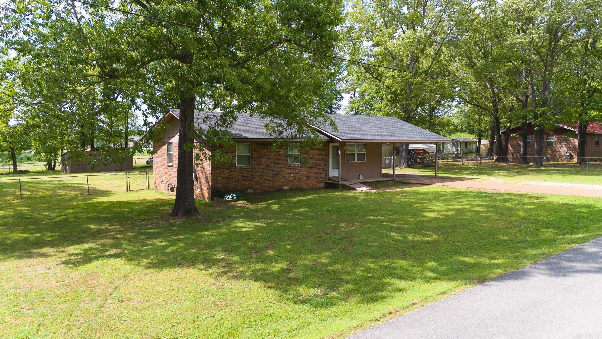 Photo 2 - Residential for sale – 110  Carousel Rd   Southside, AR