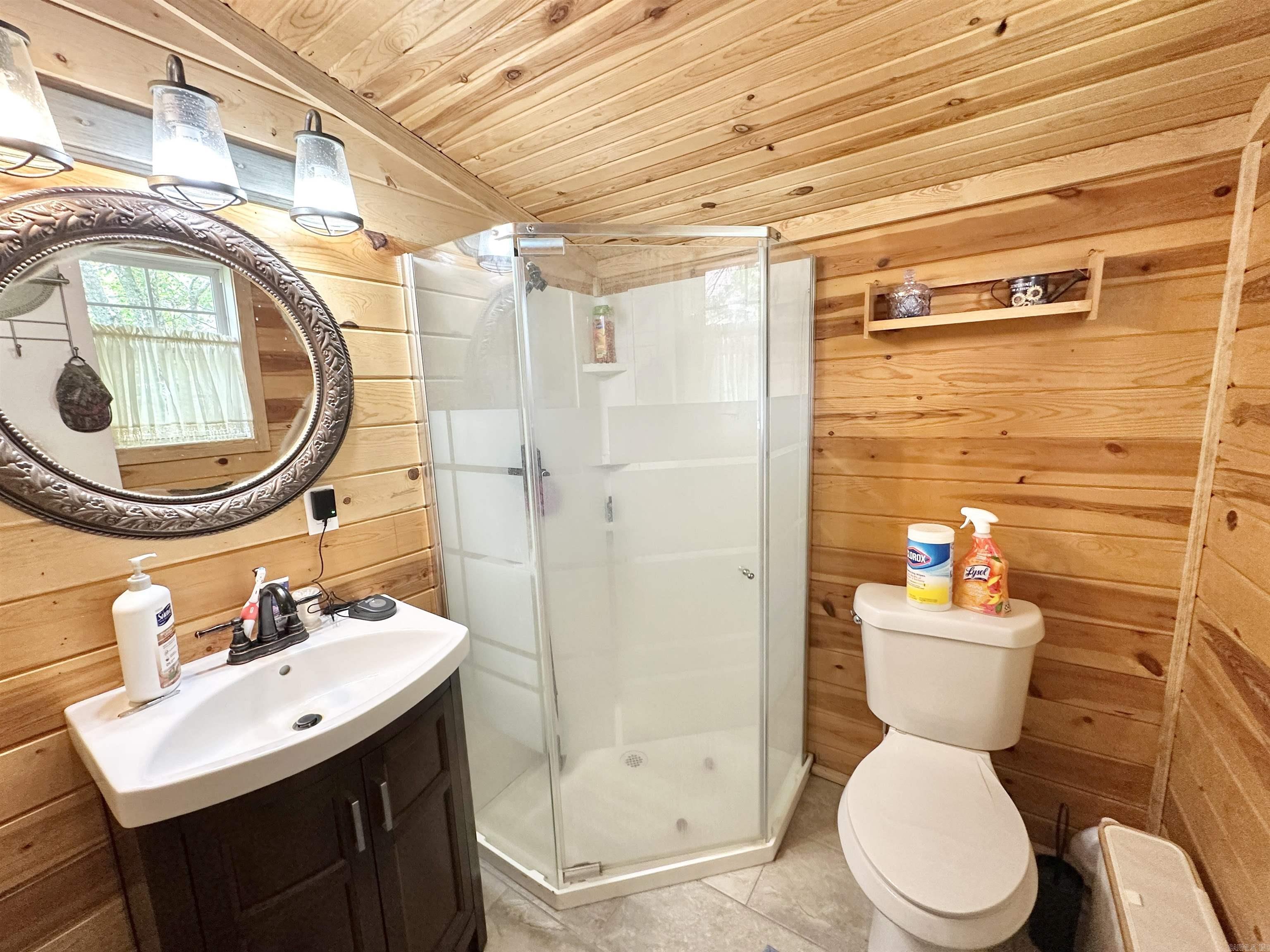 Photo 15 - Residential for sale – 300  Fairway   Horseshoe Bend, AR