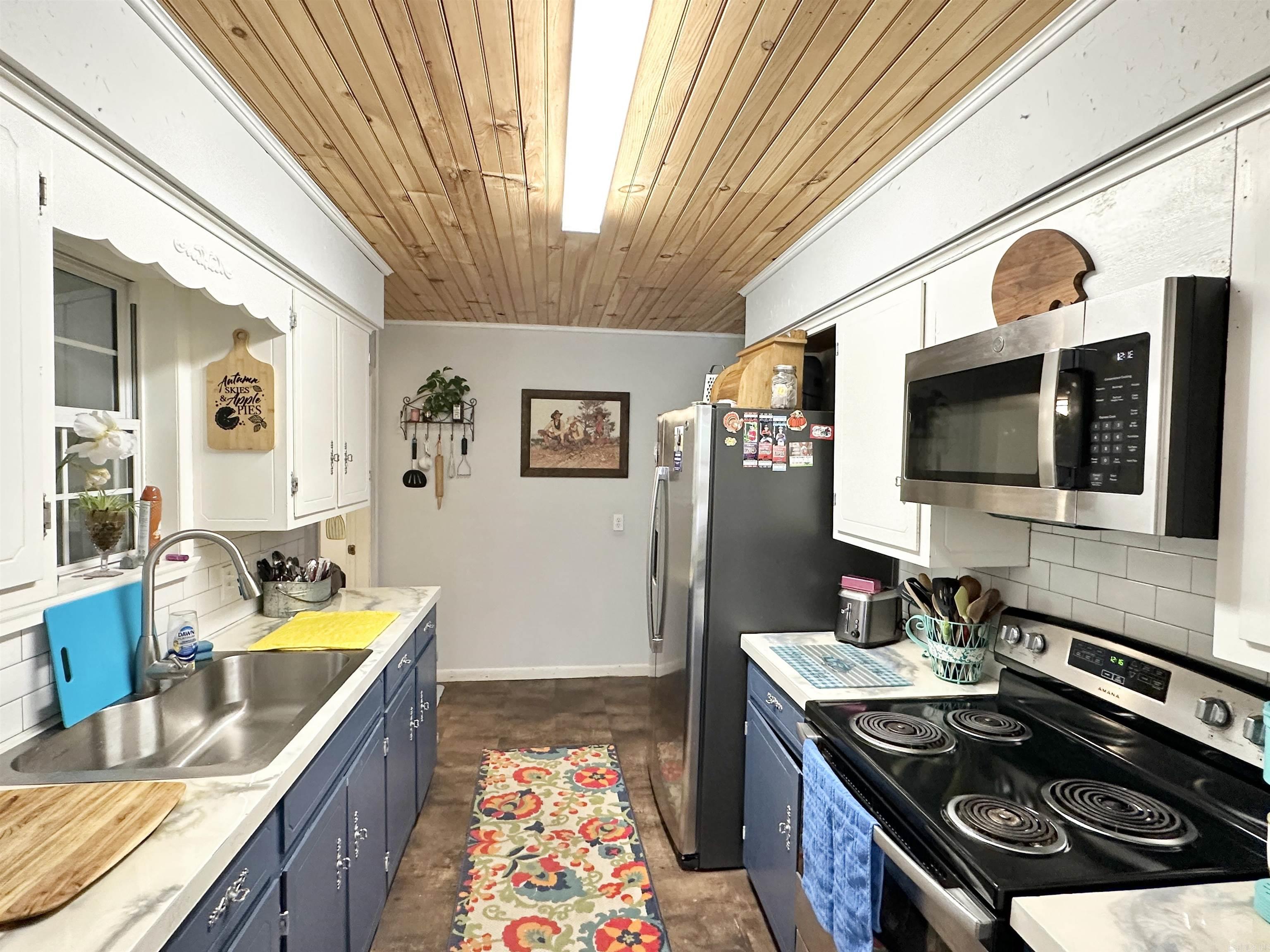 Photo 10 - Residential for sale – 300  Fairway   Horseshoe Bend, AR