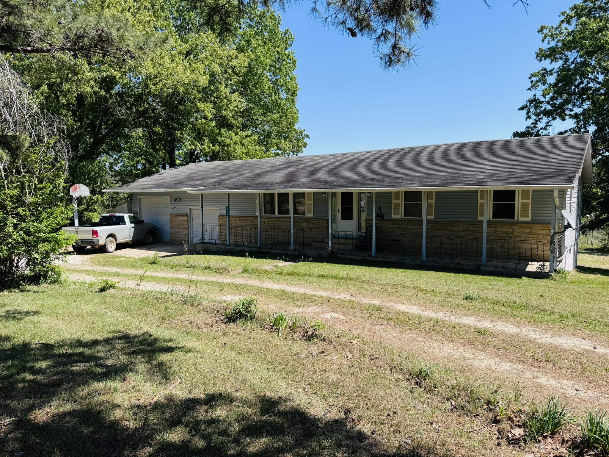 Residential for sale – 884  J Bar J Circle   Violet Hill, AR