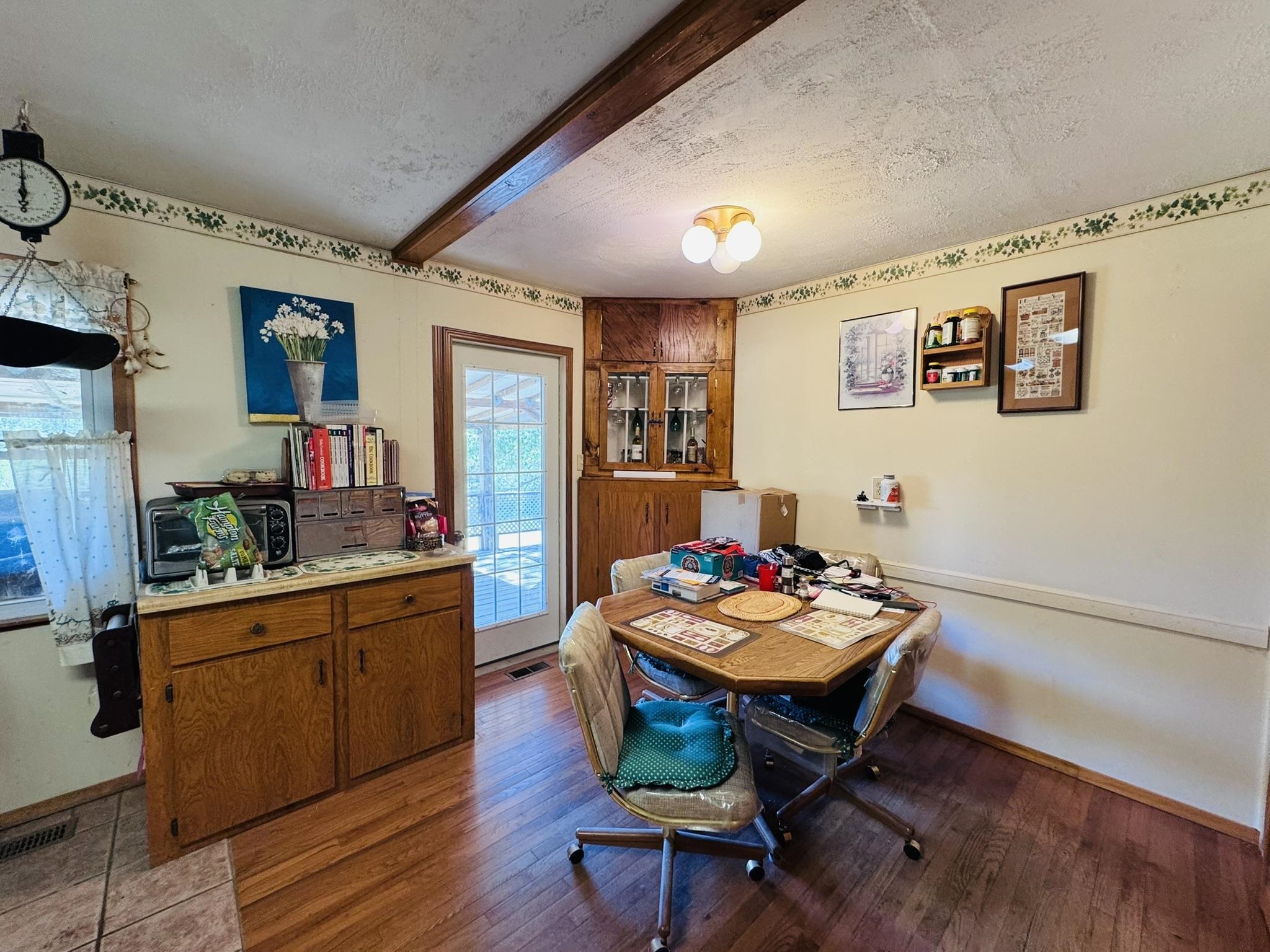 Photo 3 - Residential for sale – 884  J Bar J Circle   Violet Hill, AR