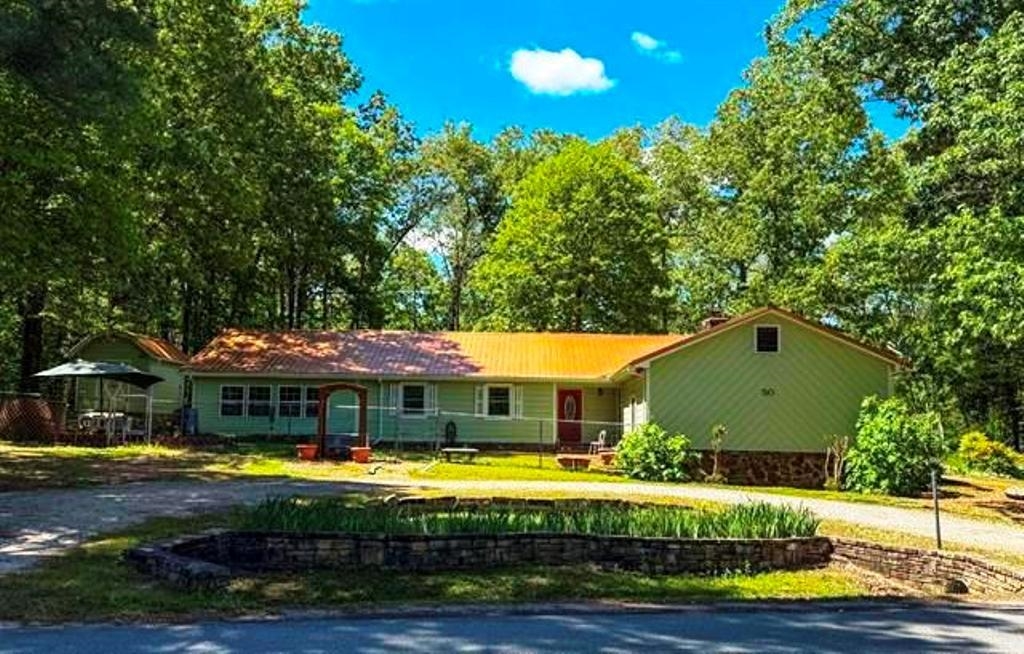 Residential for sale – 50  Cherokee   Cherokee Village, AR