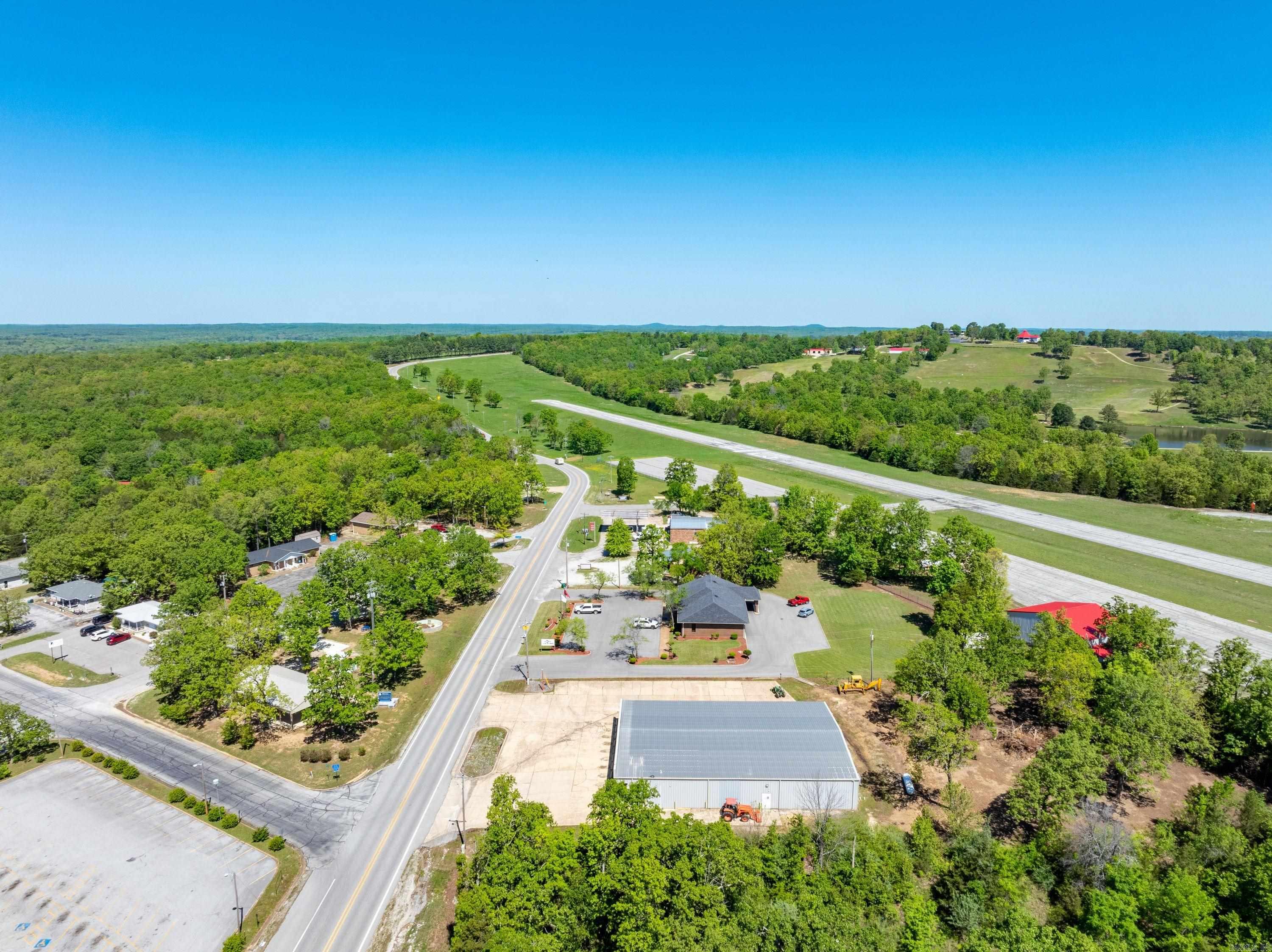 Photo 18 - Commercial / Industrial for sale – 327 S Bend   Horseshoe Bend, AR