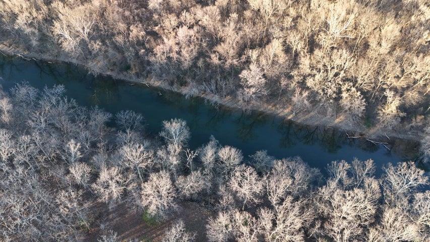 Photo 12 - Residential for sale – 1520  Mountain View Road   Locust Grove, AR