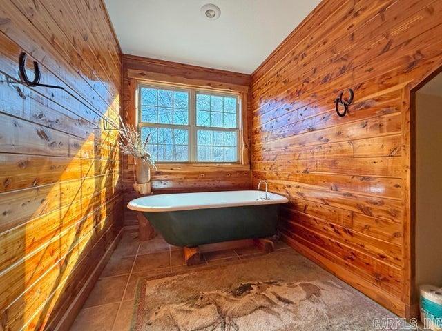 Photo 27 - Residential for sale – 1520  Mountain View Road   Locust Grove, AR