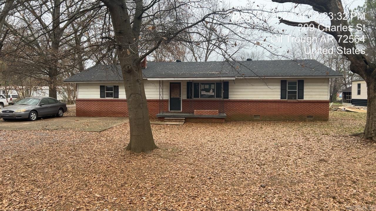 Residential for sale – 309 N Charles   Oil Trough, AR