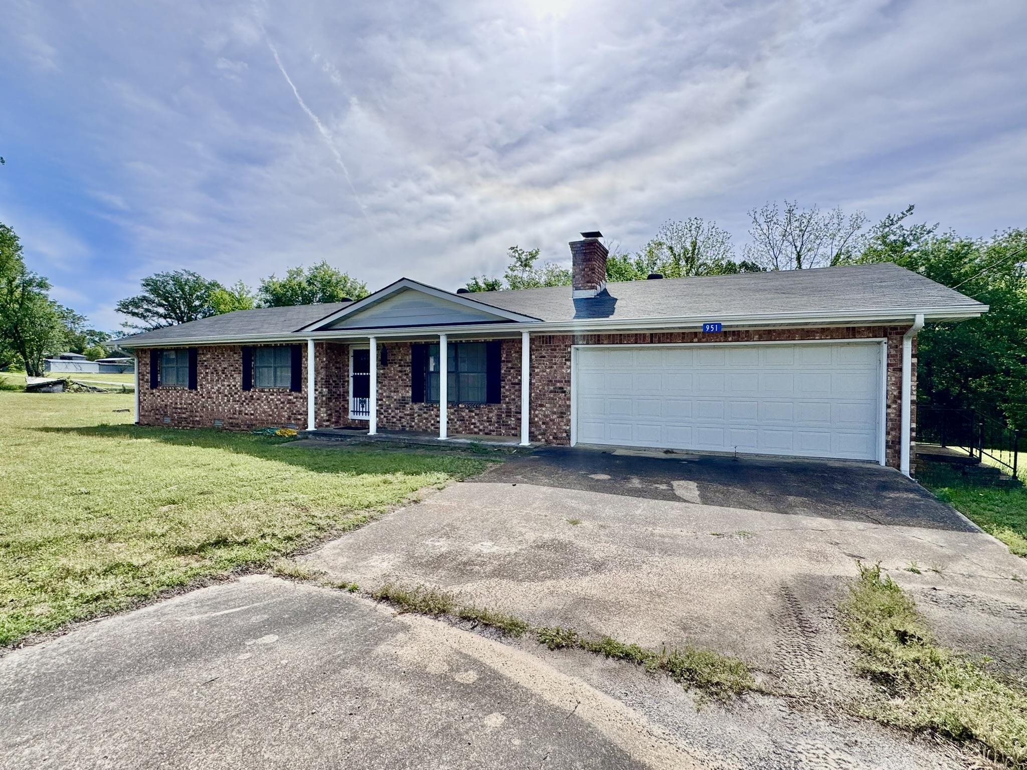 Residential for sale – 951  AR 223 Hwy   Pineville, AR