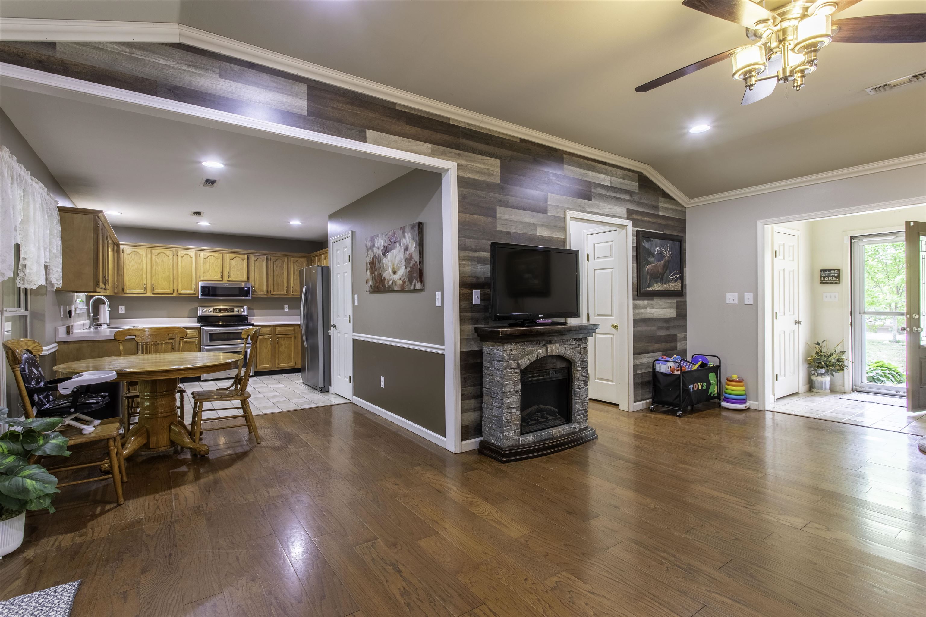 Photo 16 - Residential for sale – 23  Winnebago Cir   Cherokee Village, AR