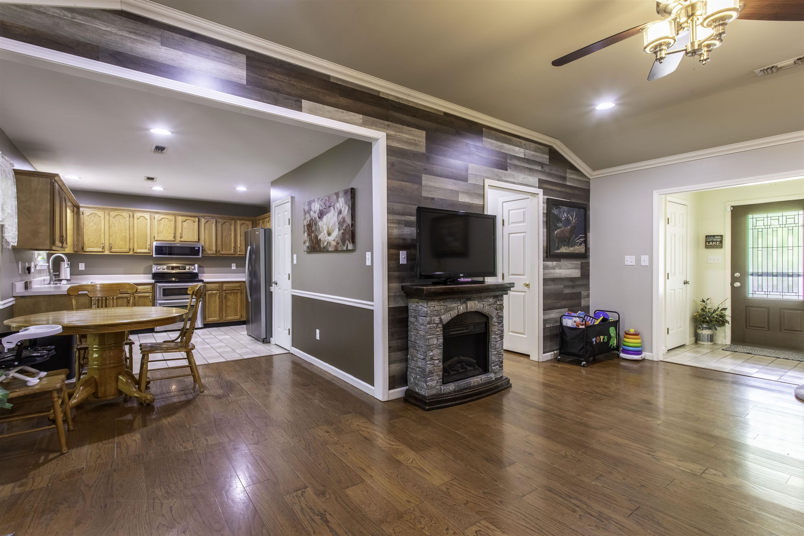 Photo 19 - Residential for sale – 23  Winnebago Cir   Cherokee Village, AR