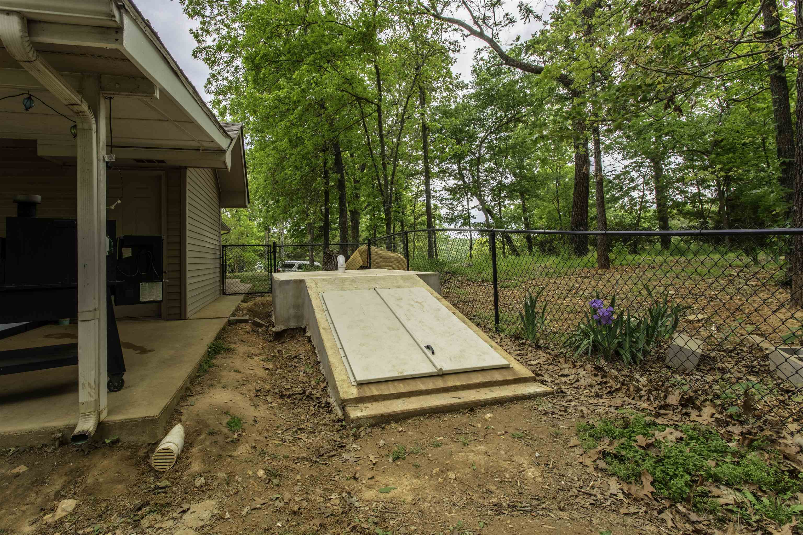 Photo 8 - Residential for sale – 23  Winnebago Cir   Cherokee Village, AR