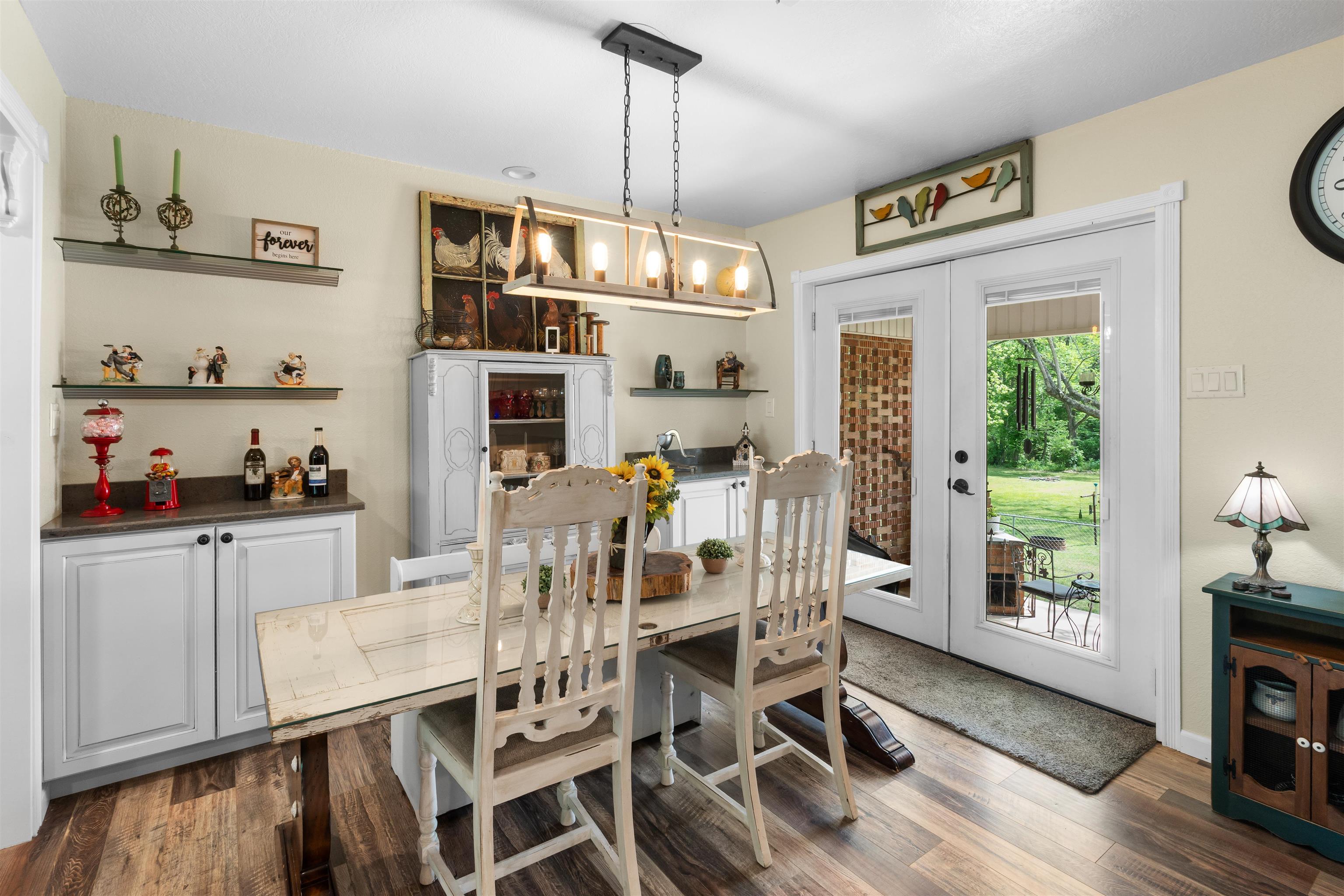 Photo 11 - Residential for sale – 215 W Main Street   Evening Shade, AR