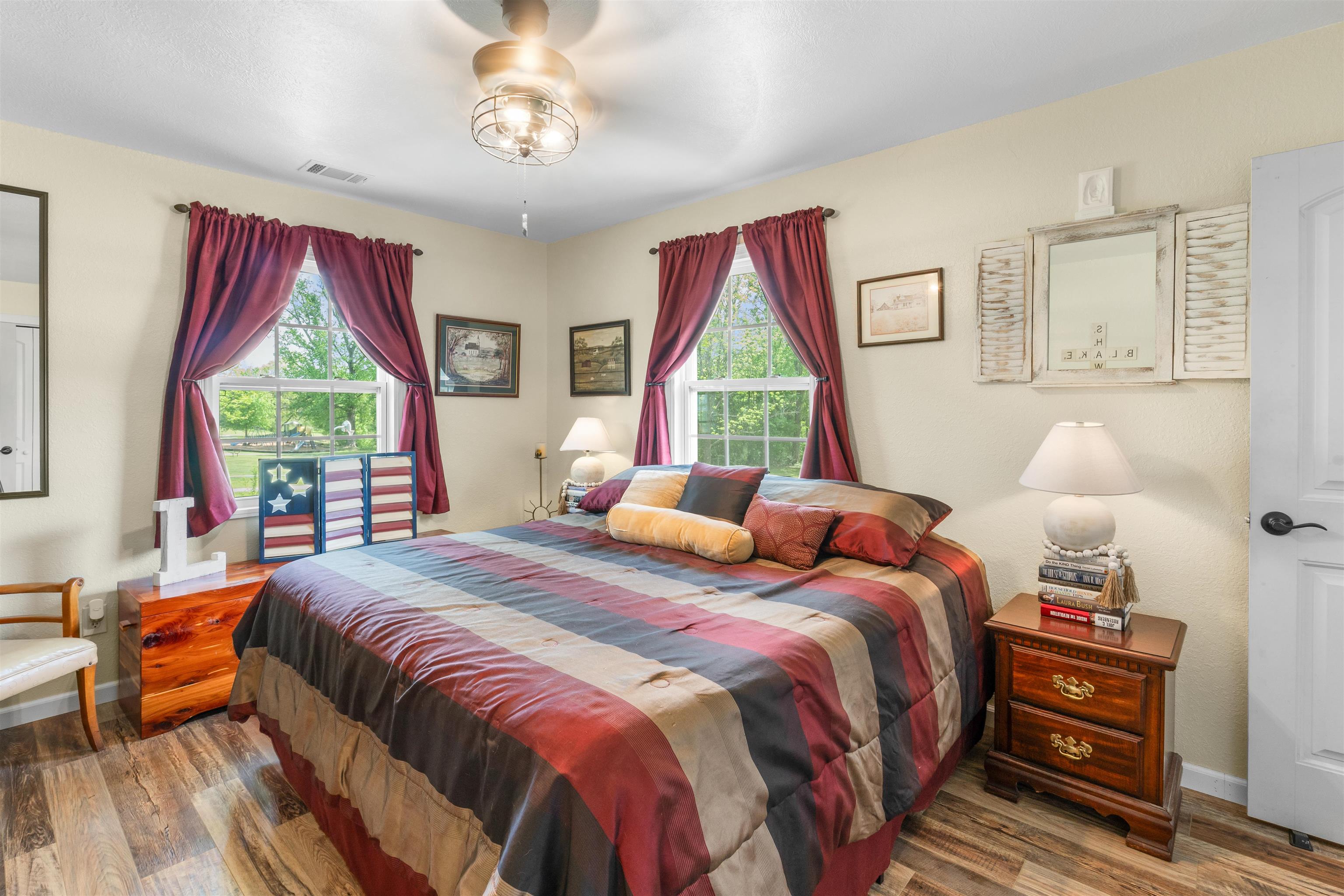 Photo 13 - Residential for sale – 215 W Main Street   Evening Shade, AR