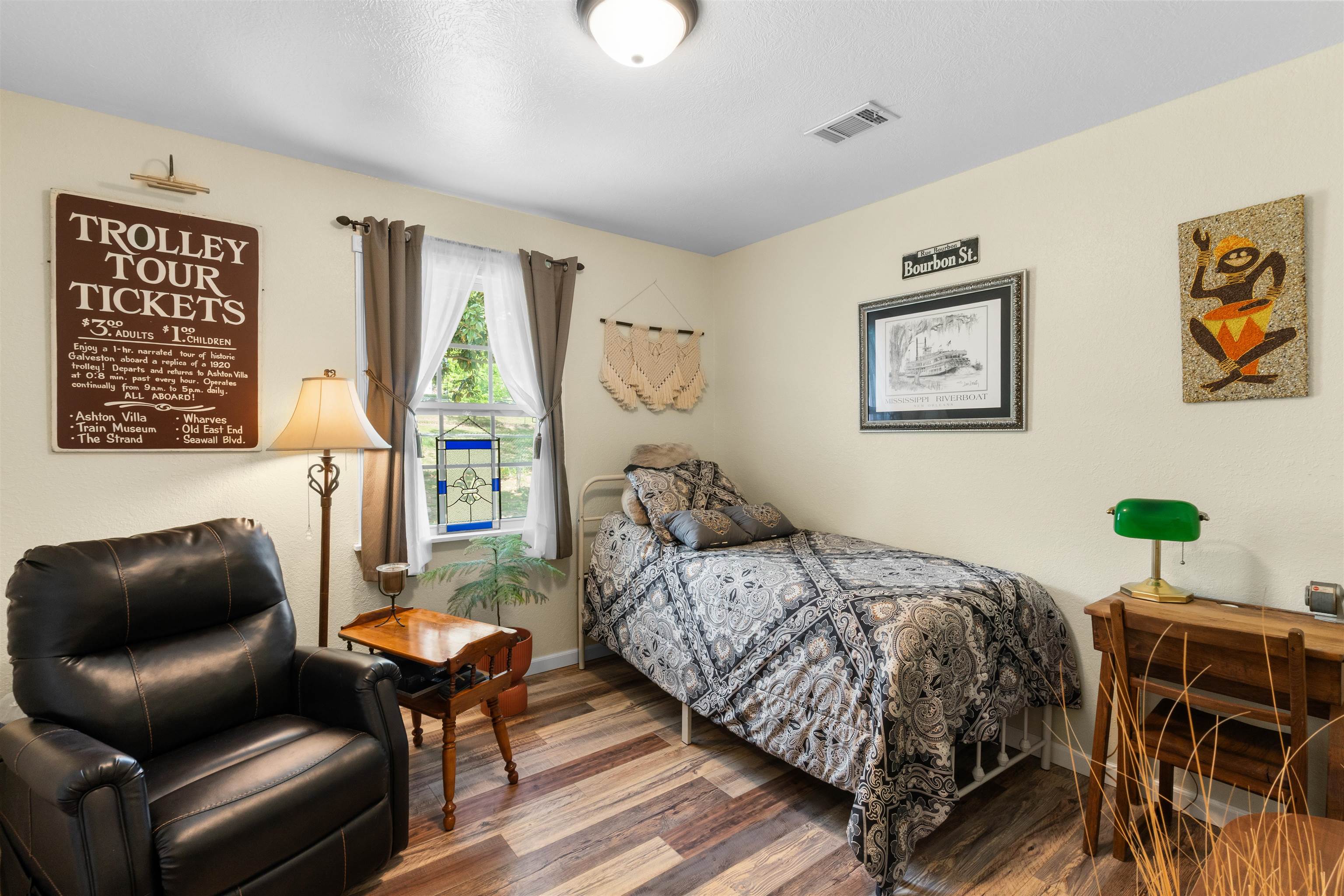 Photo 16 - Residential for sale – 215 W Main Street   Evening Shade, AR