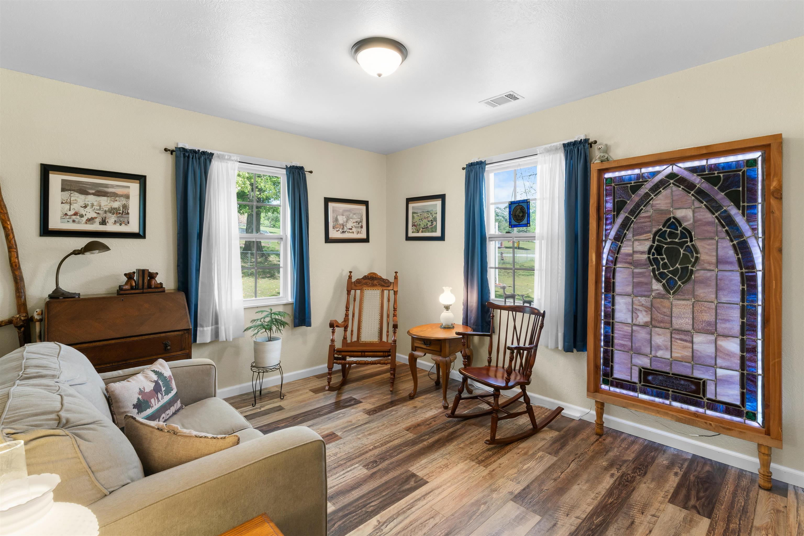 Photo 17 - Residential for sale – 215 W Main Street   Evening Shade, AR