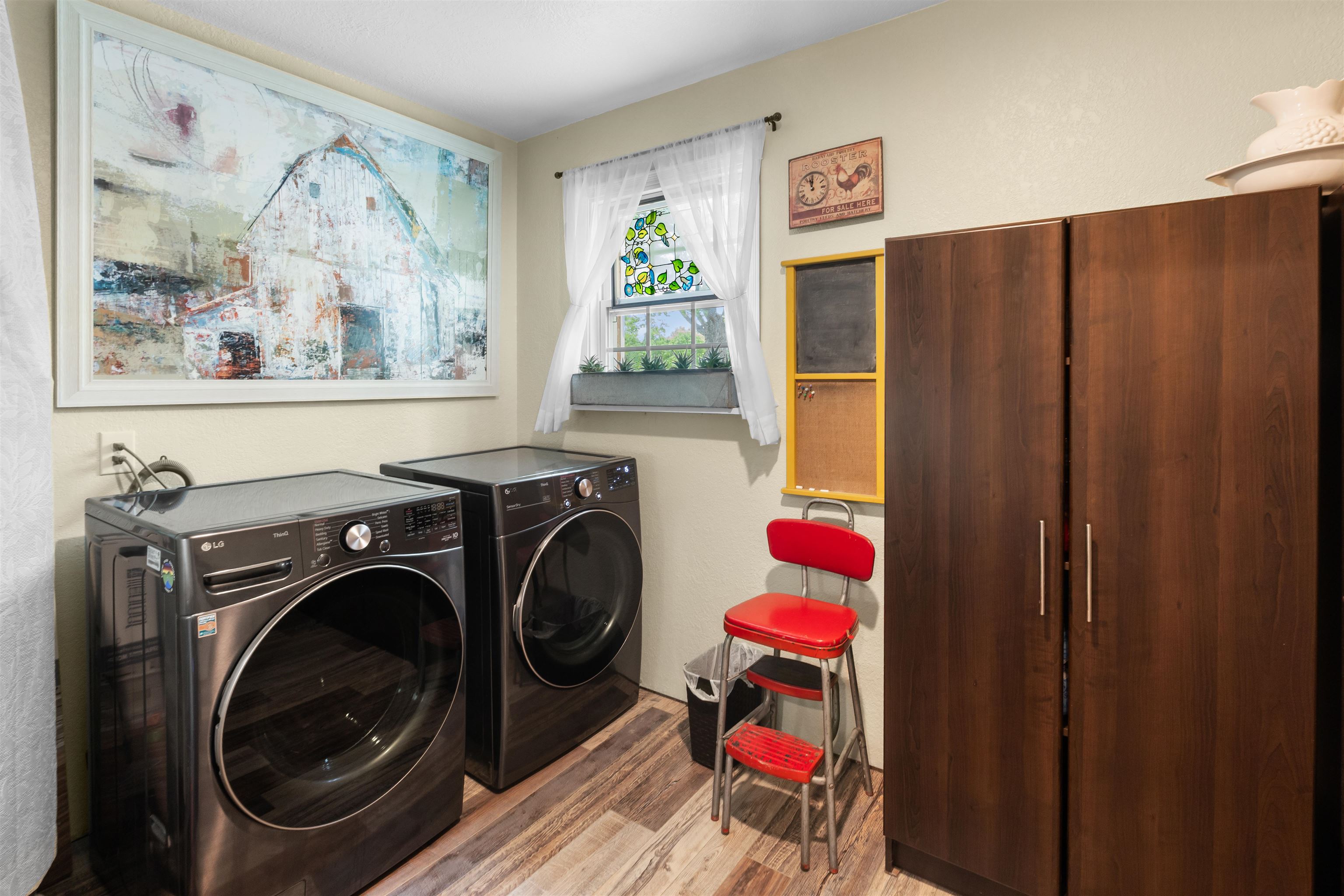 Photo 19 - Residential for sale – 215 W Main Street   Evening Shade, AR