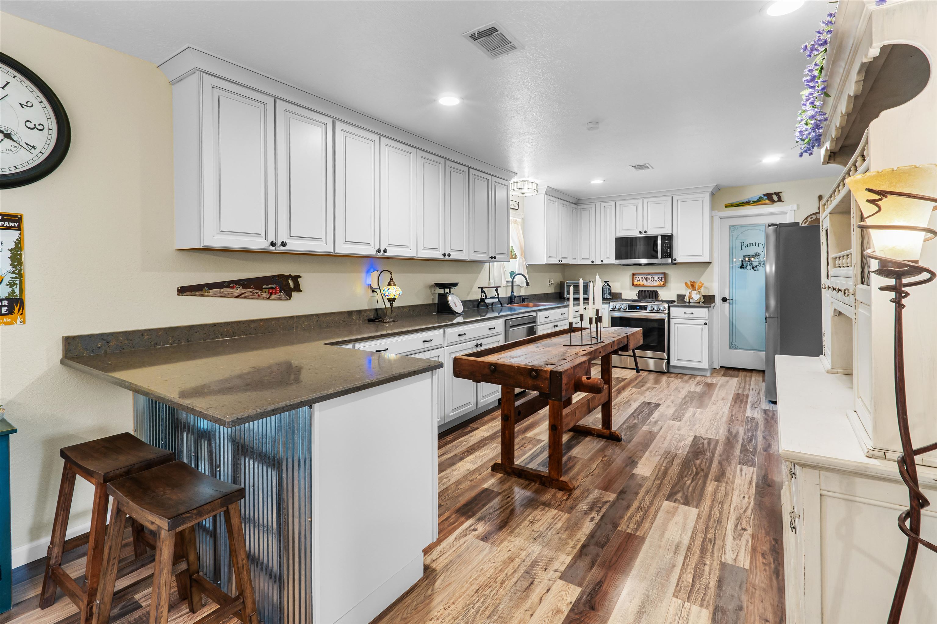 Photo 10 - Residential for sale – 215 W Main Street   Evening Shade, AR