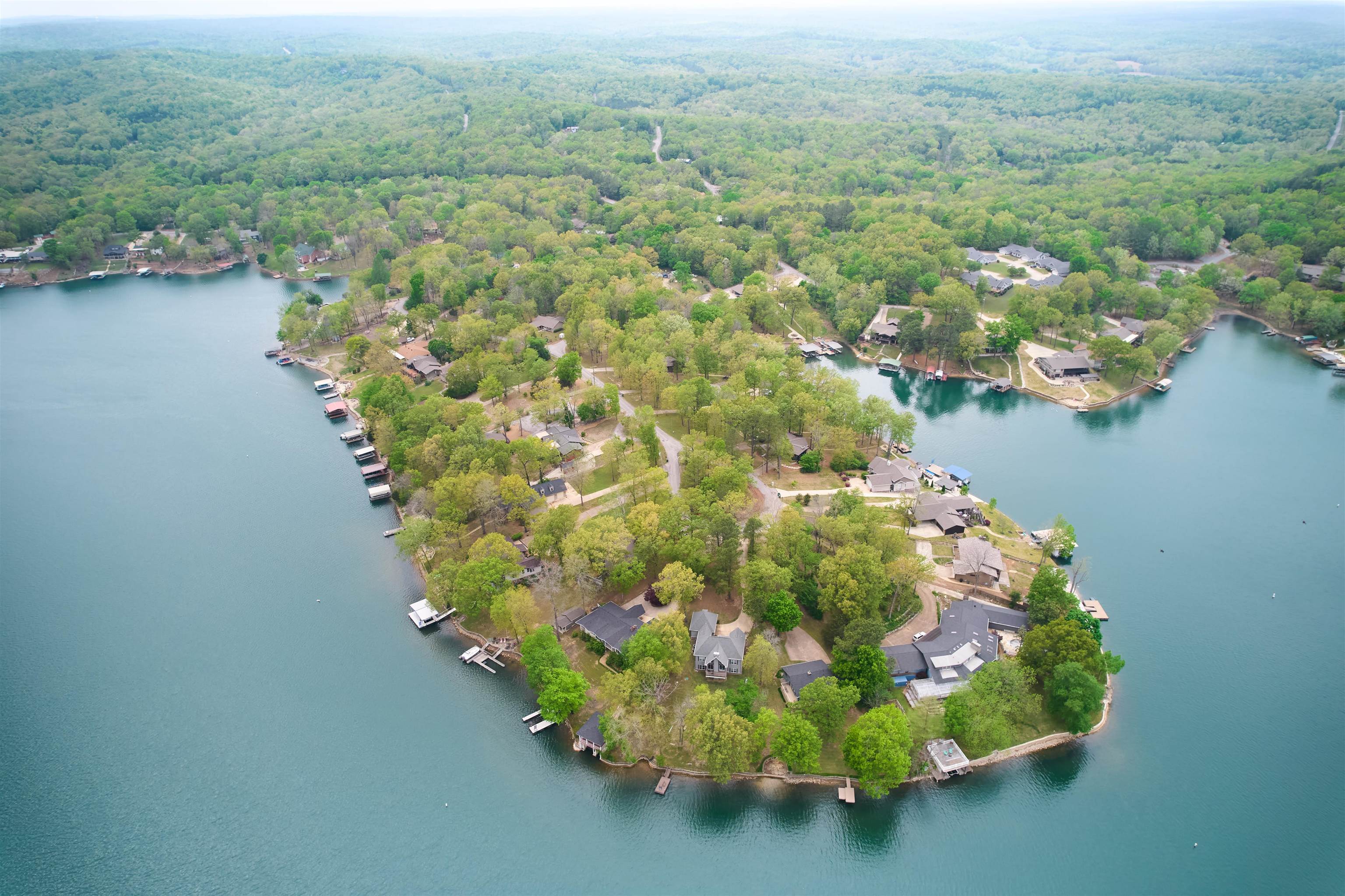 Photo 2 - Residential for sale – 12  Winnebago Ter   Cherokee Village, AR