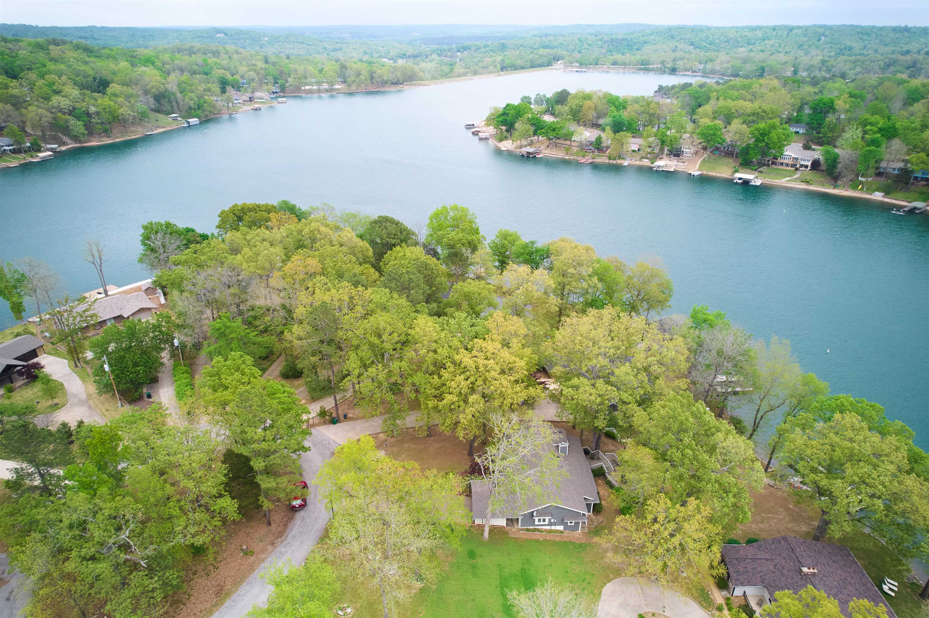 Photo 3 - Residential for sale – 12  Winnebago Ter   Cherokee Village, AR