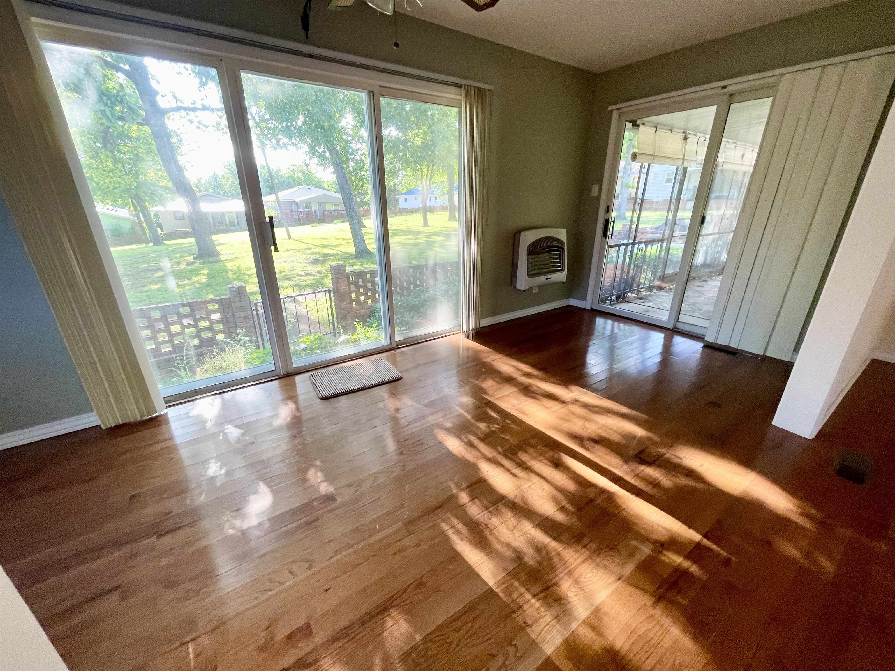 Photo 18 - Residential for sale – 207  Parliament   Horseshoe Bend, AR