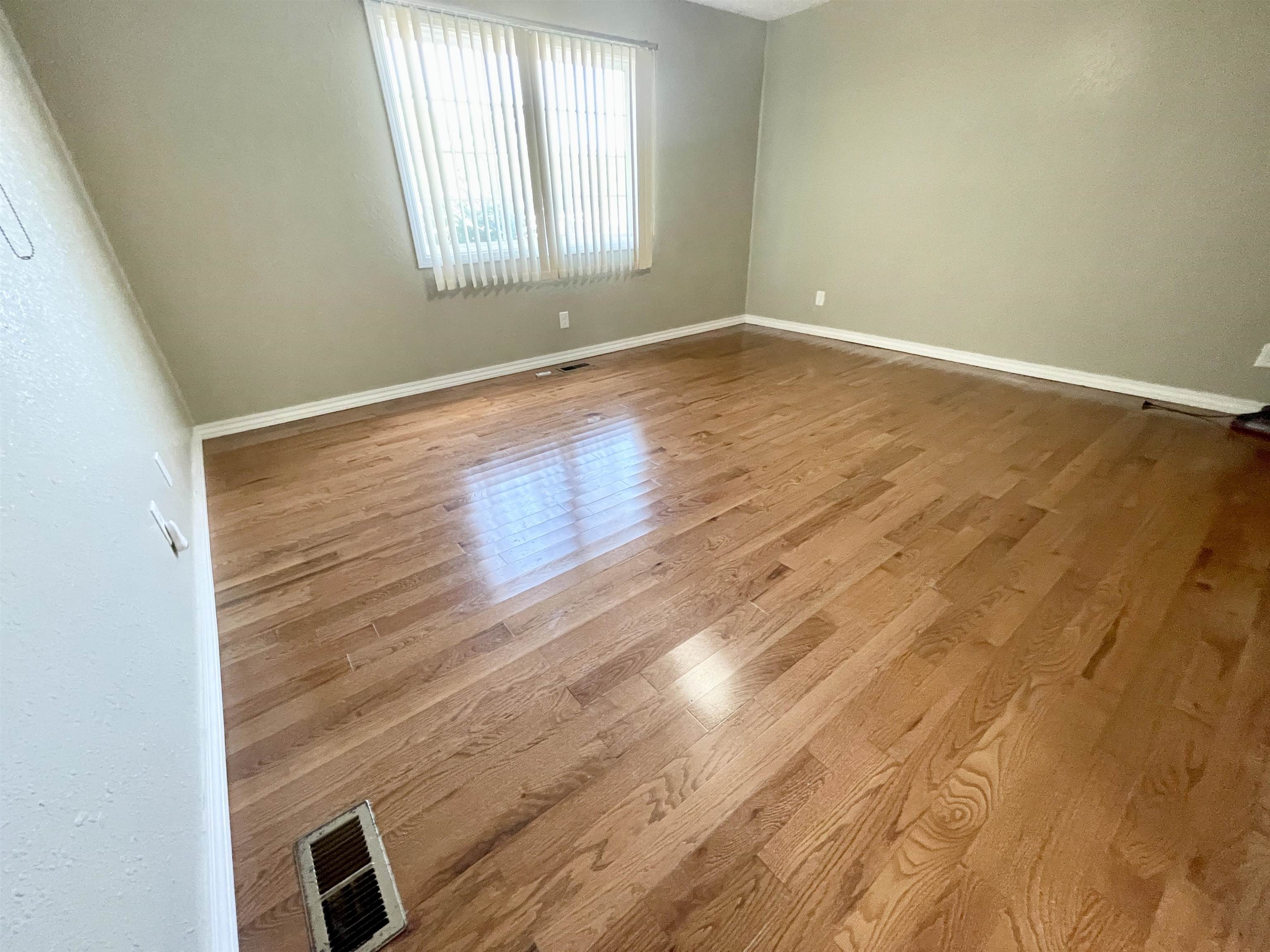 Photo 21 - Residential for sale – 207  Parliament   Horseshoe Bend, AR