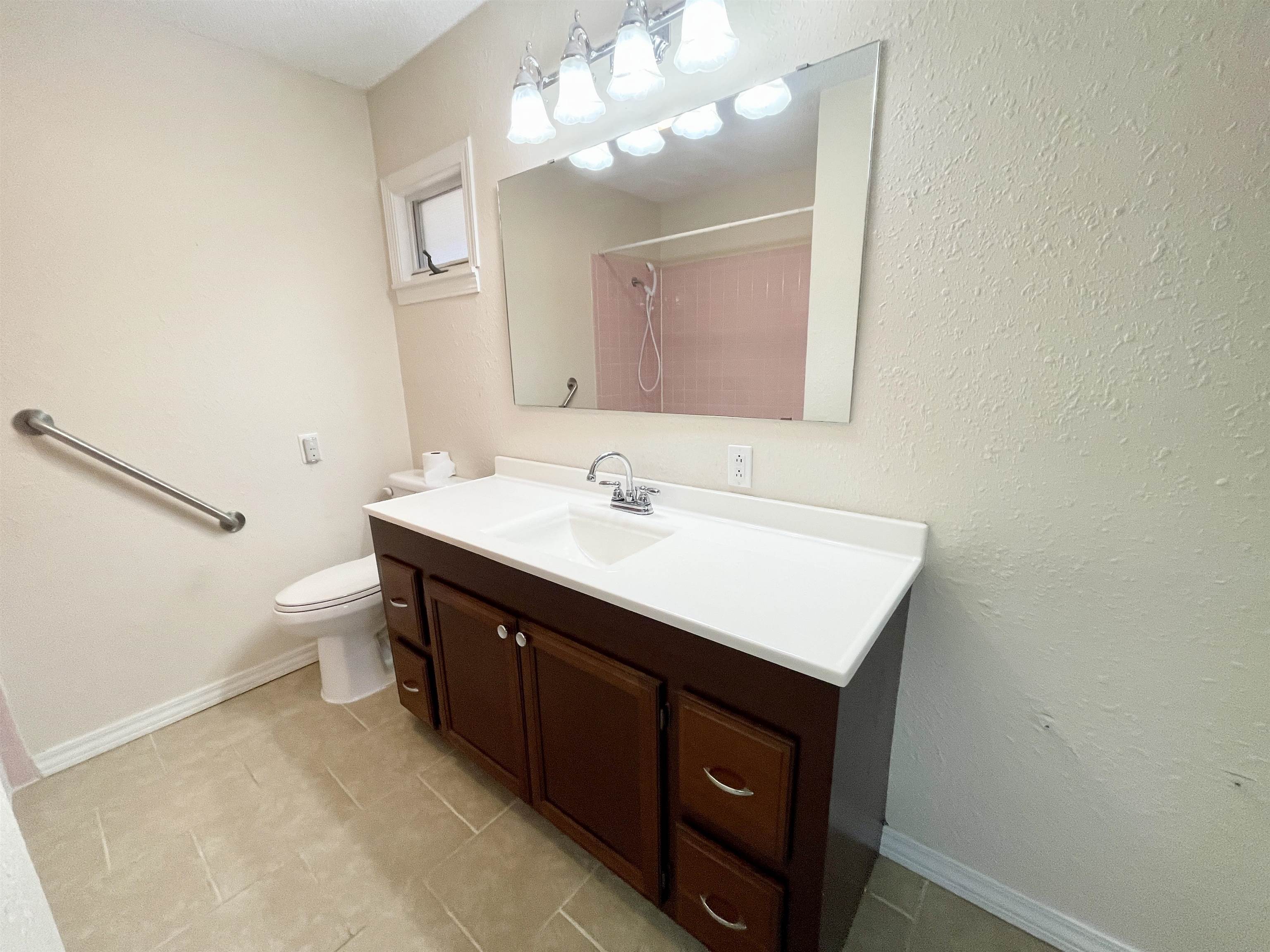 Photo 23 - Residential for sale – 207  Parliament   Horseshoe Bend, AR