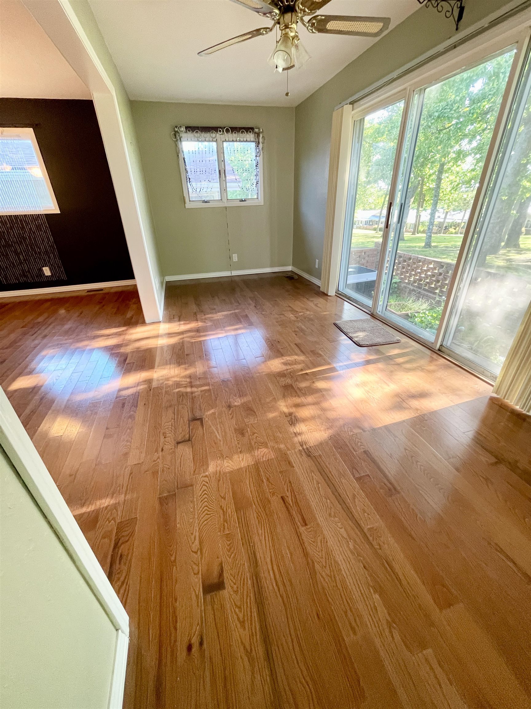 Photo 32 - Residential for sale – 207  Parliament   Horseshoe Bend, AR